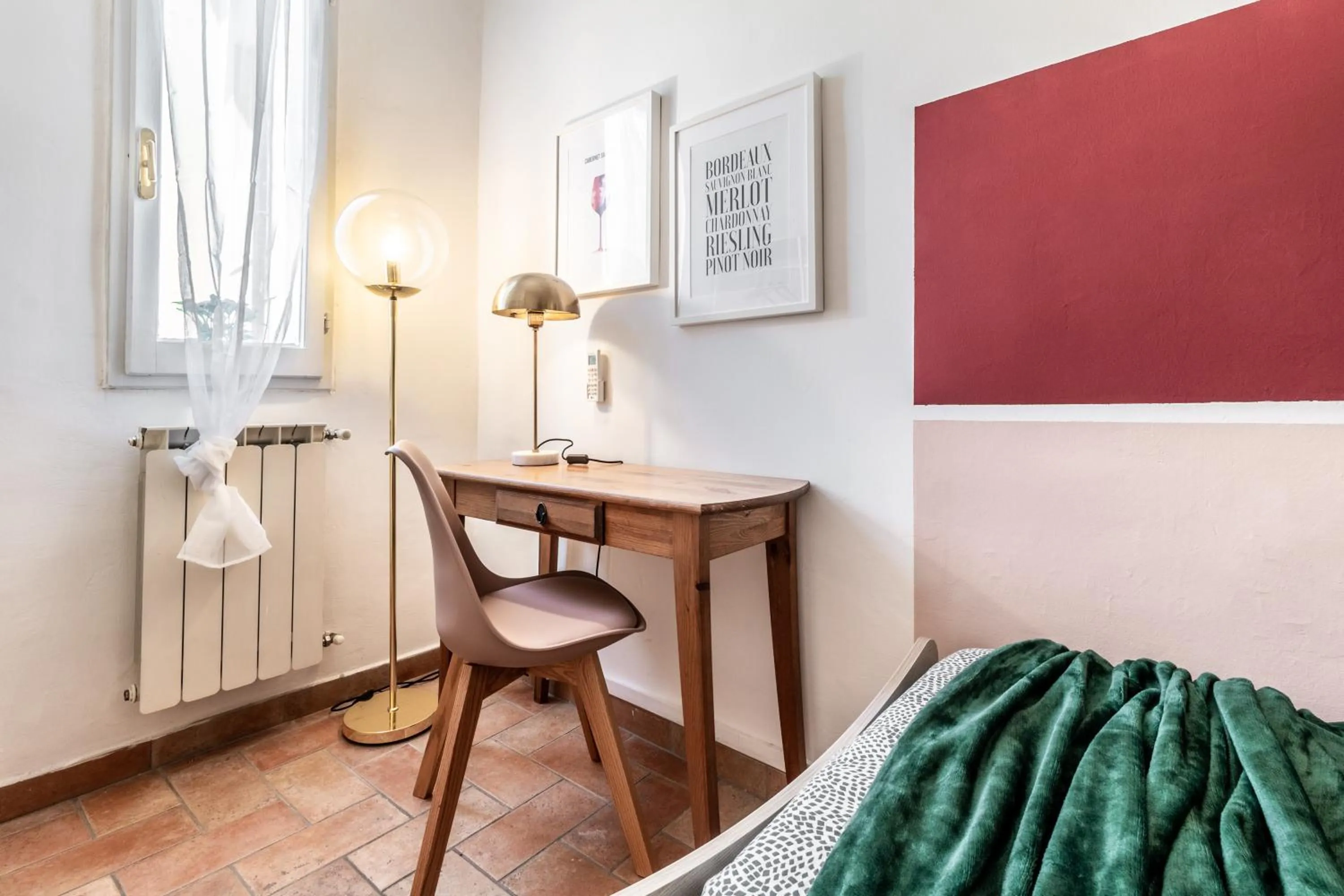 Bedroom, Bed in Wine Apartments Florence Ansonica