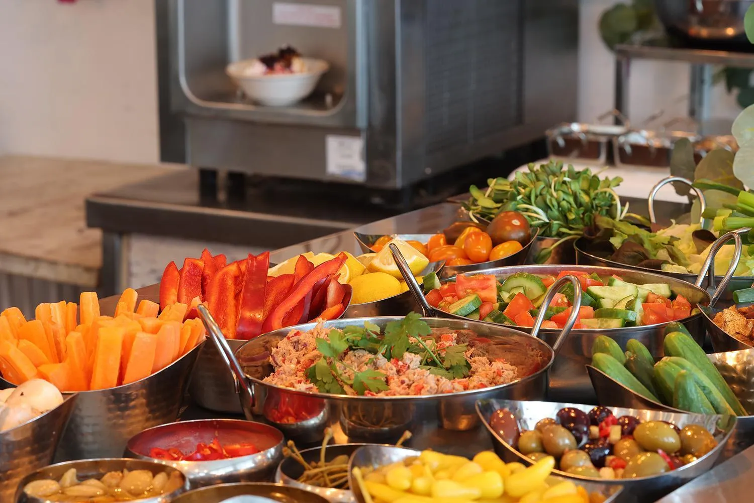 Restaurant/places to eat in West Tel Aviv- All Suites Hotel By The Sea