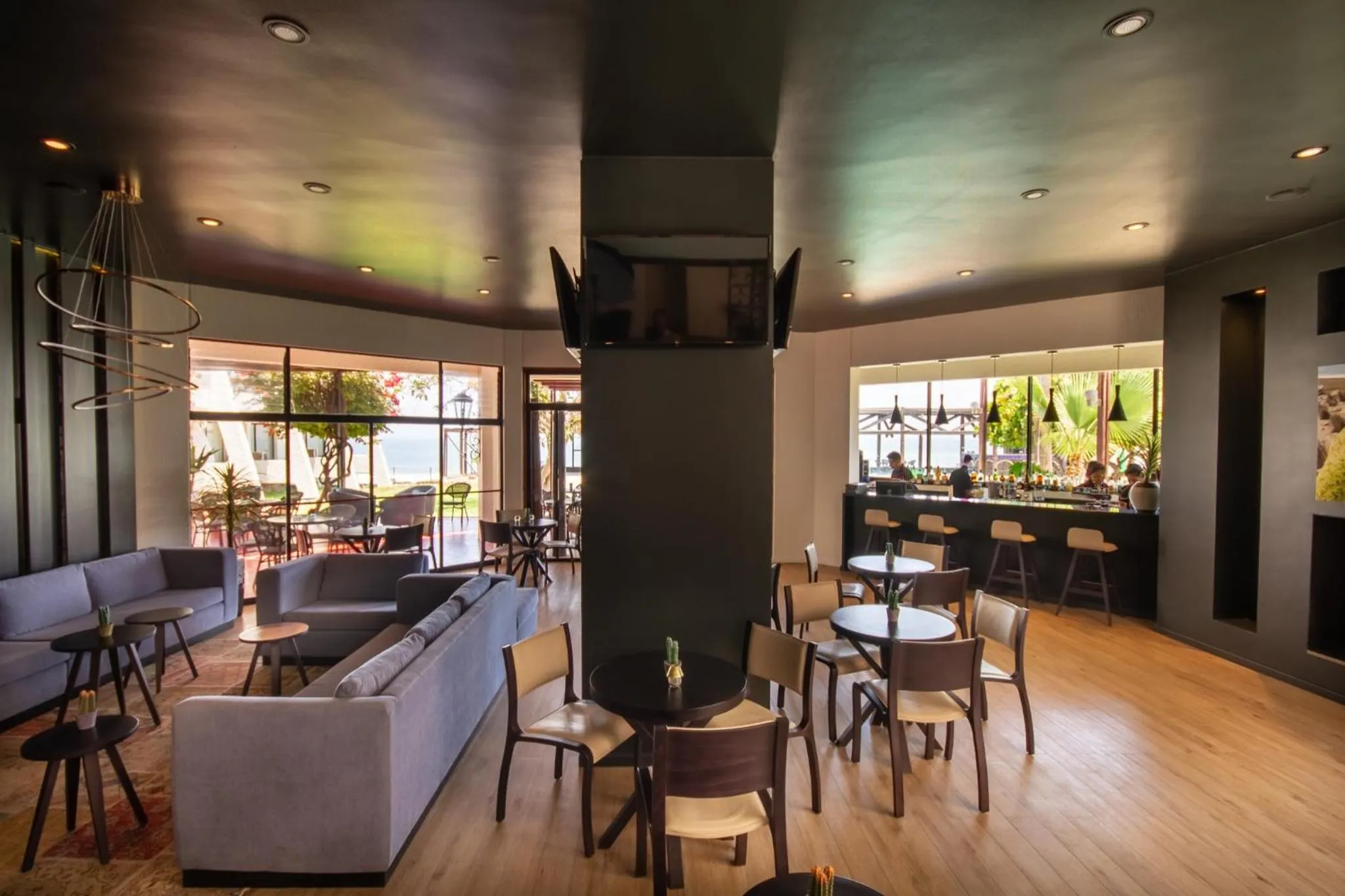 Lounge or bar in Panamericana Hotel Arica
