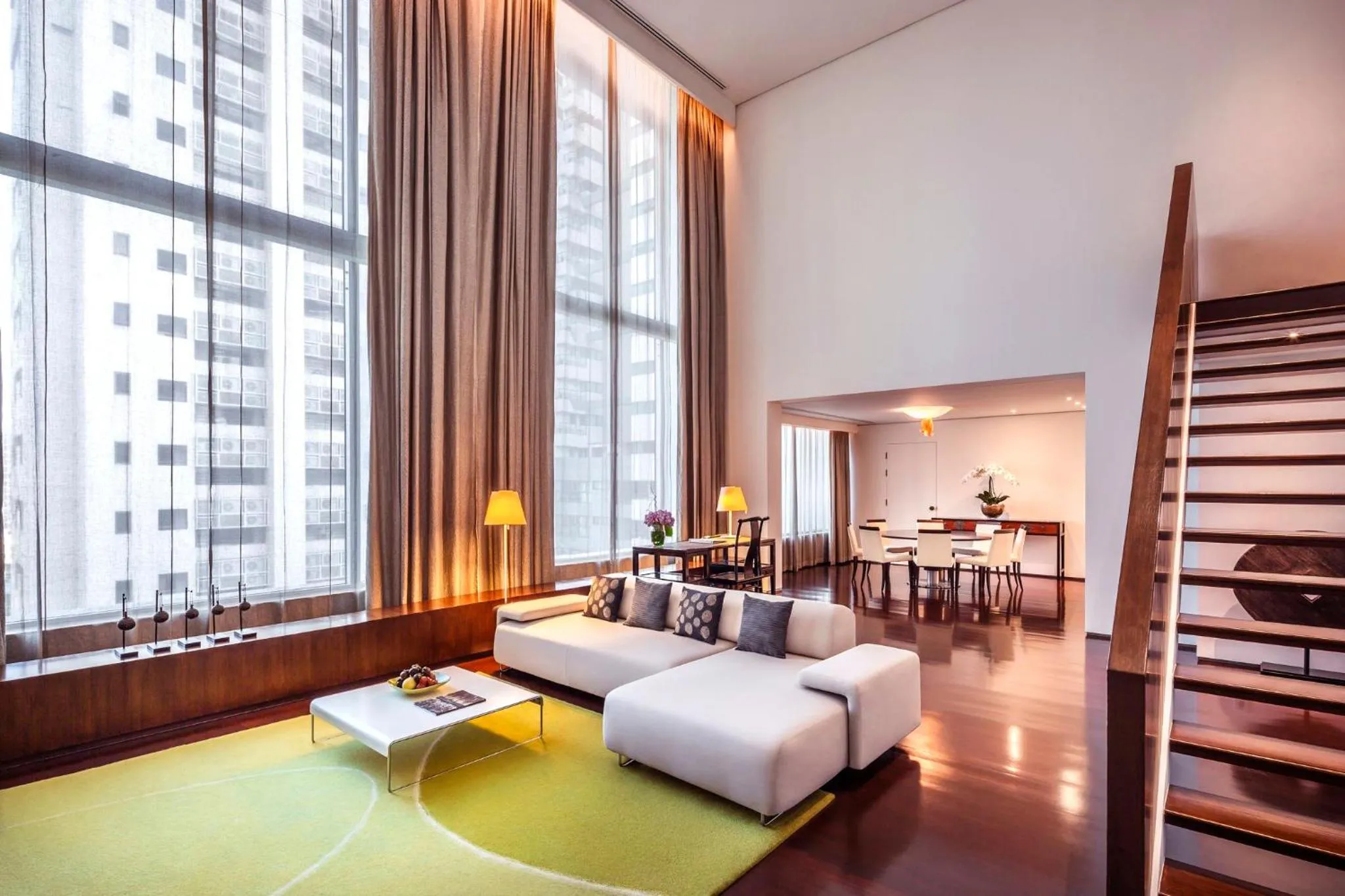 Photo of the whole room, Bed in COMO Metropolitan Bangkok