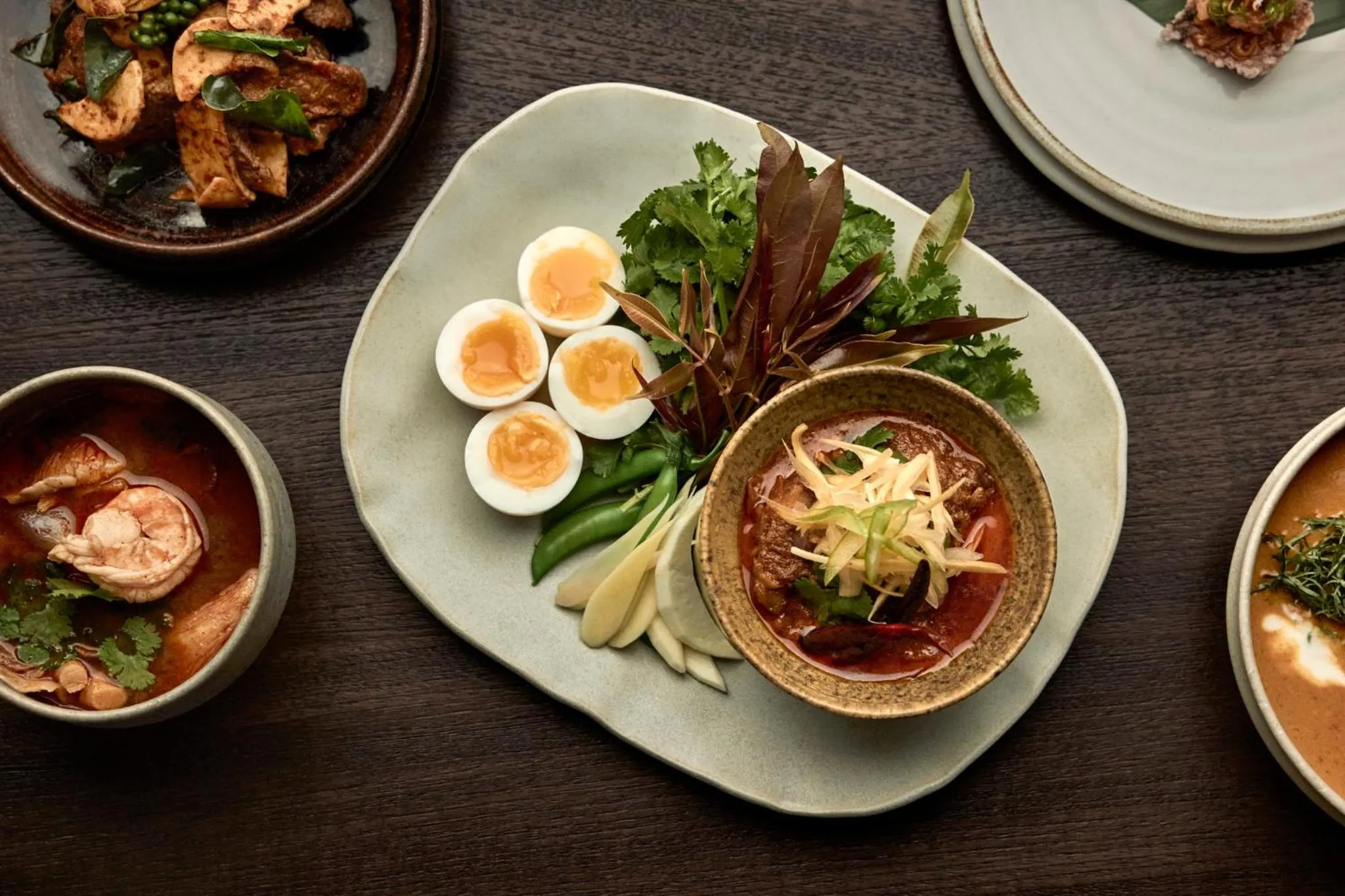 Swimming pool in COMO Metropolitan Bangkok