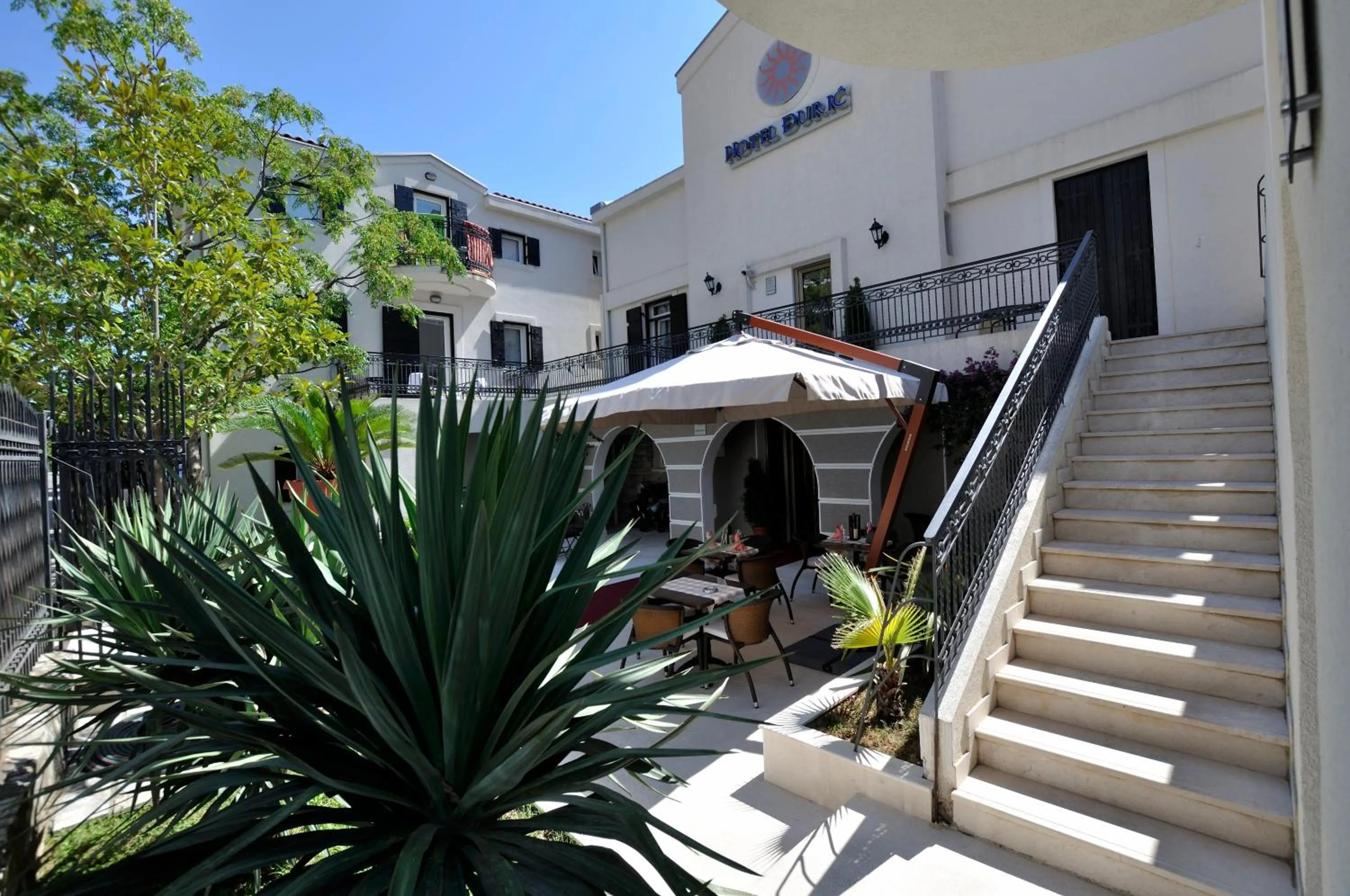 Facade/entrance in Vila Đurić - Ex Hotel Đurić