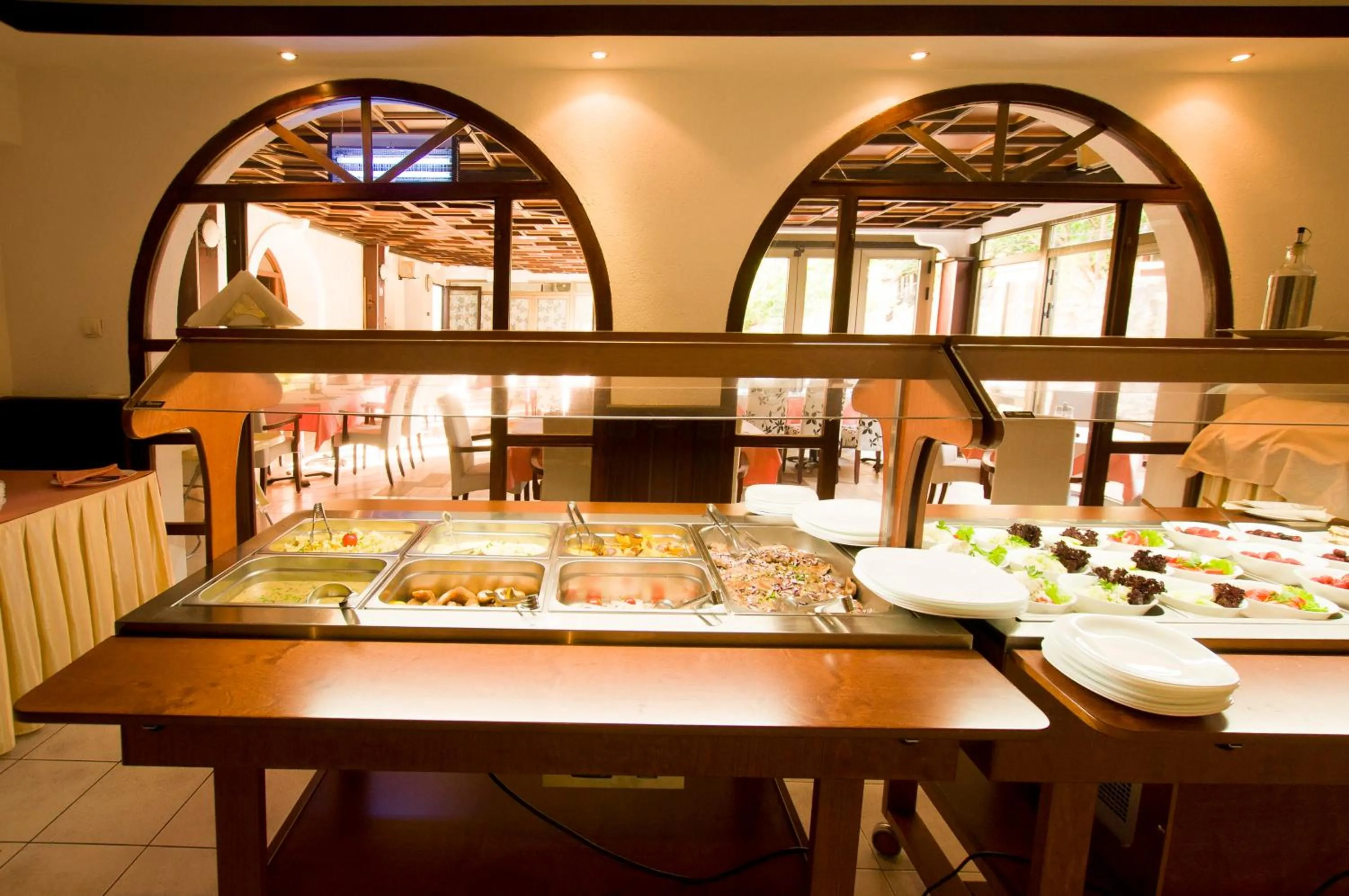Buffet breakfast in Vila Đurić - Ex Hotel Đurić