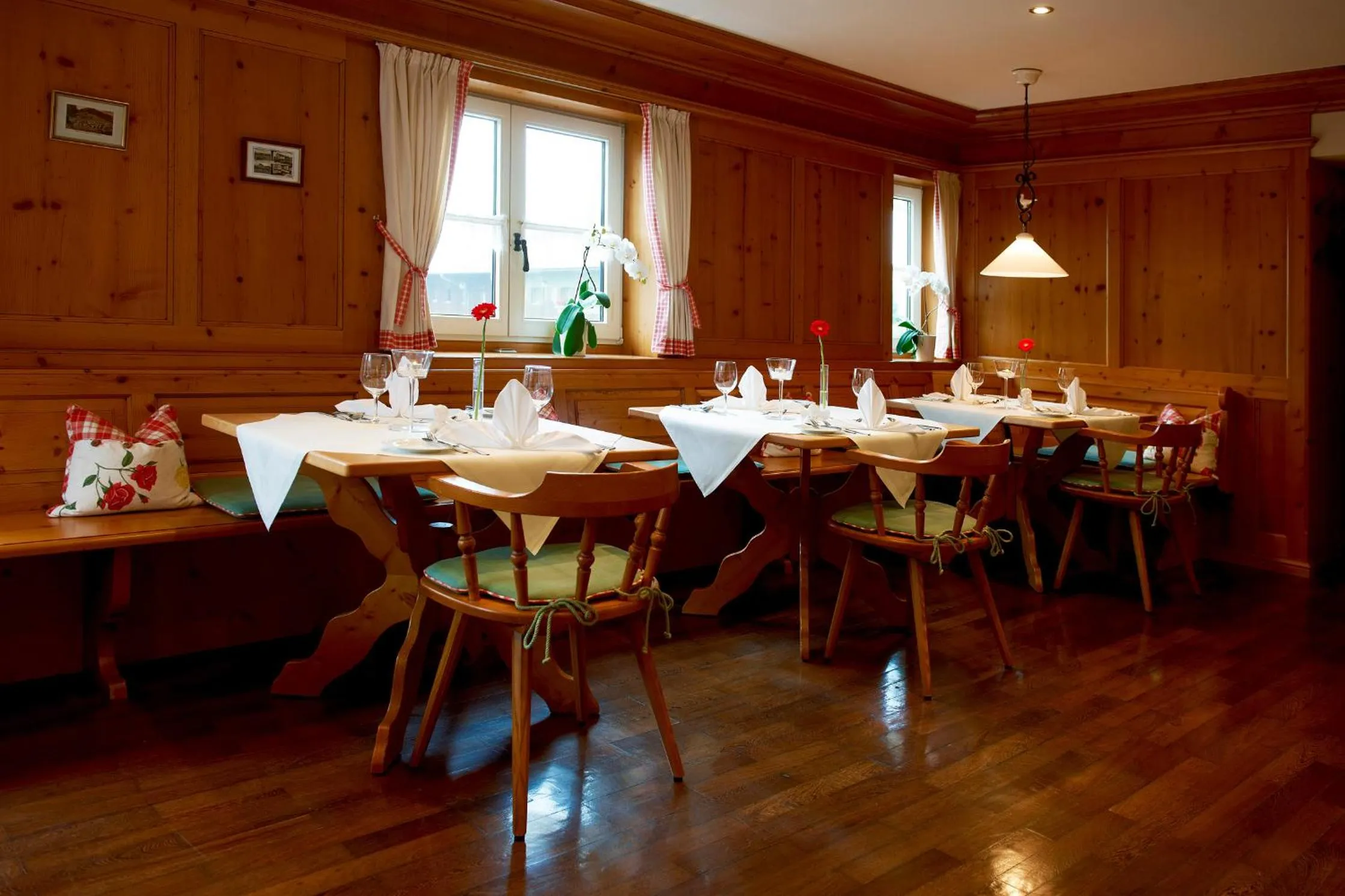 Restaurant/places to eat in Dein Engel