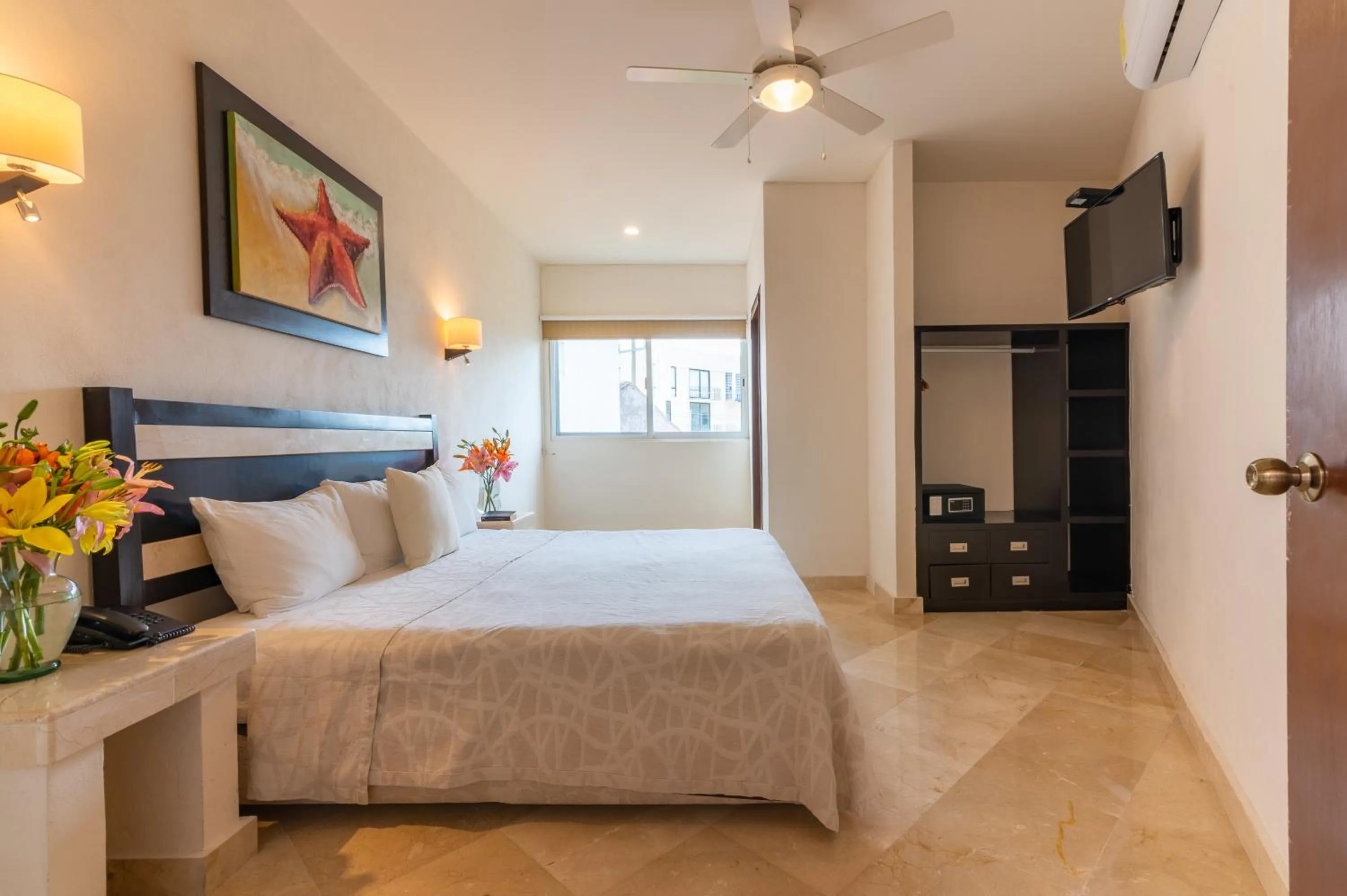 Photo of the whole room, Bed in Villa Palmeras