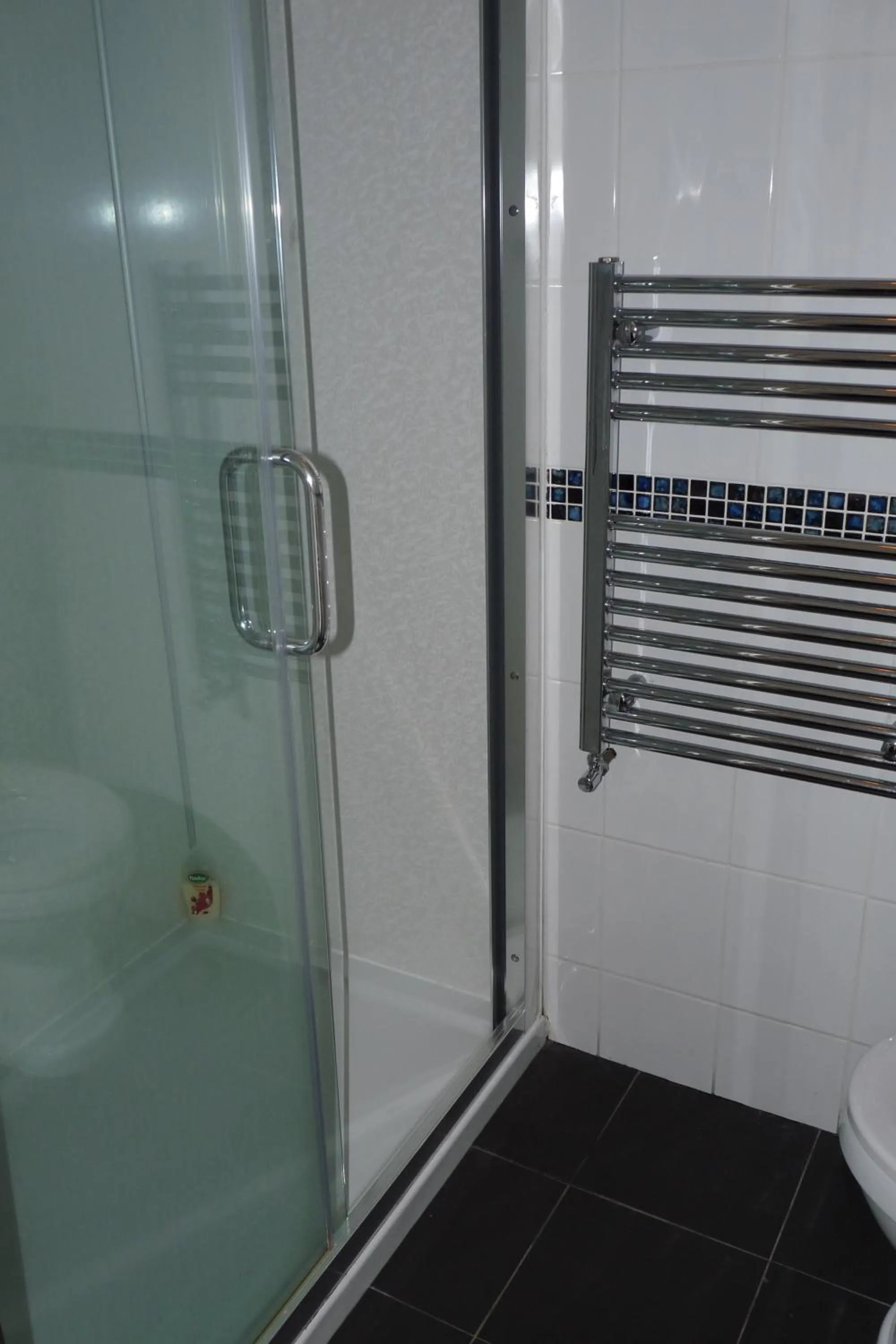 Bathroom in Bank Guest House