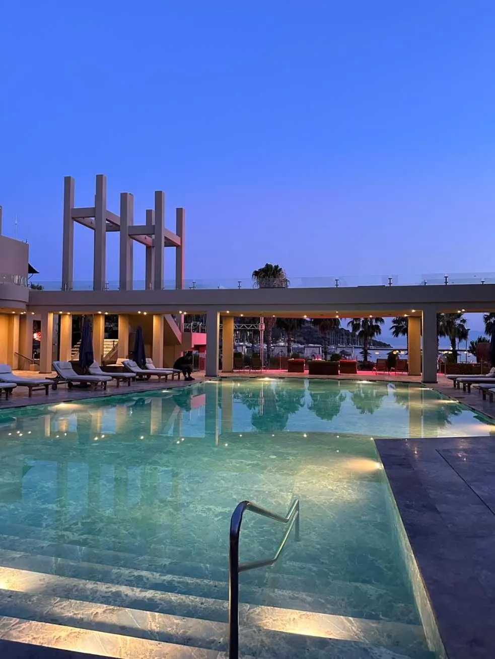 Swimming pool in Hotel Ambrosia