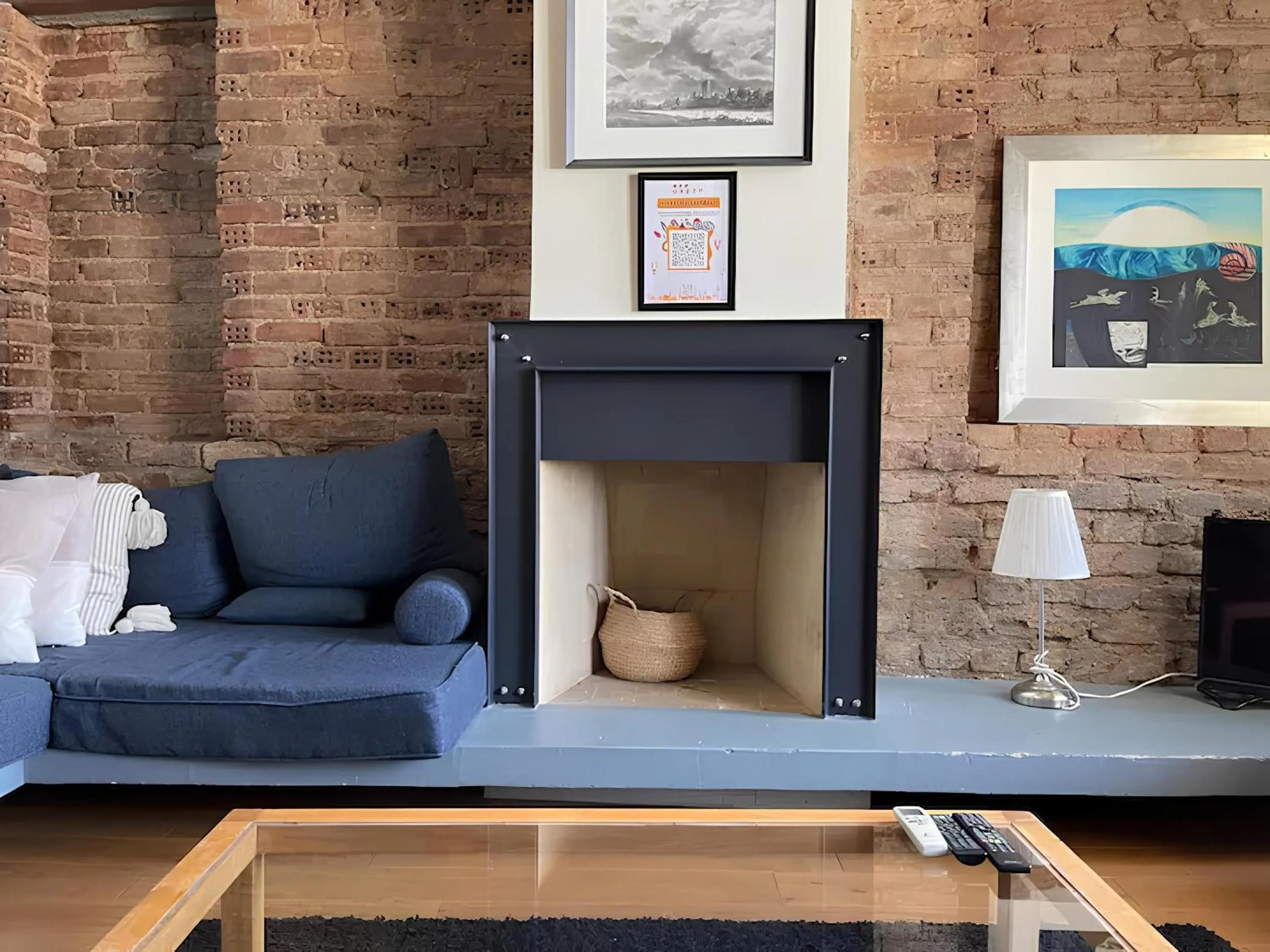 flat iron in Rooms Galata