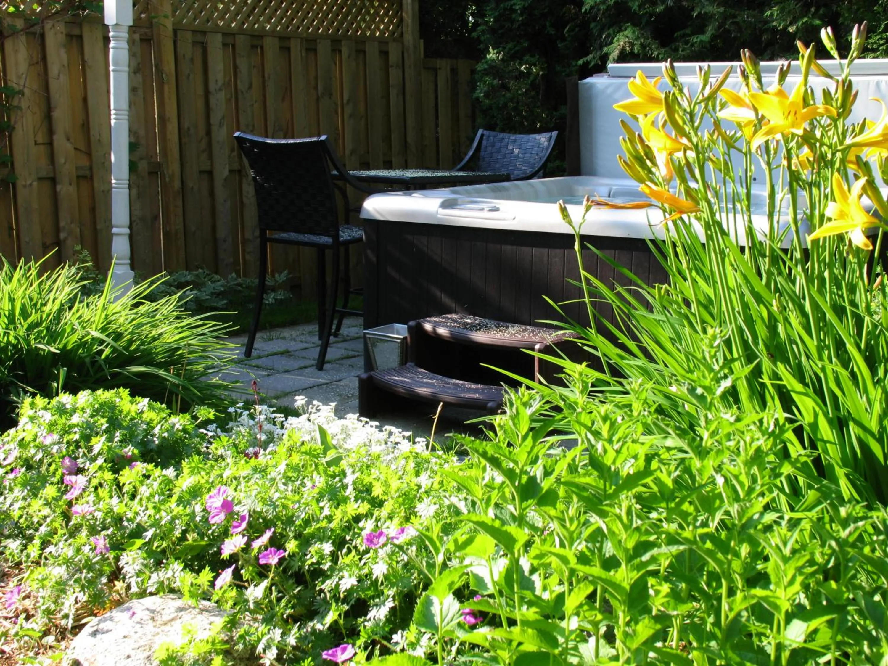 Hot Tub in La Belle Victorienne