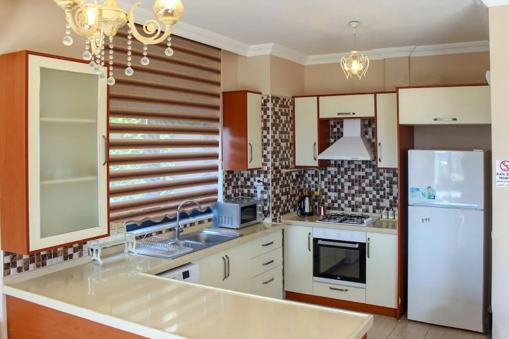 Kitchen or kitchenette in Sawsana Villalari