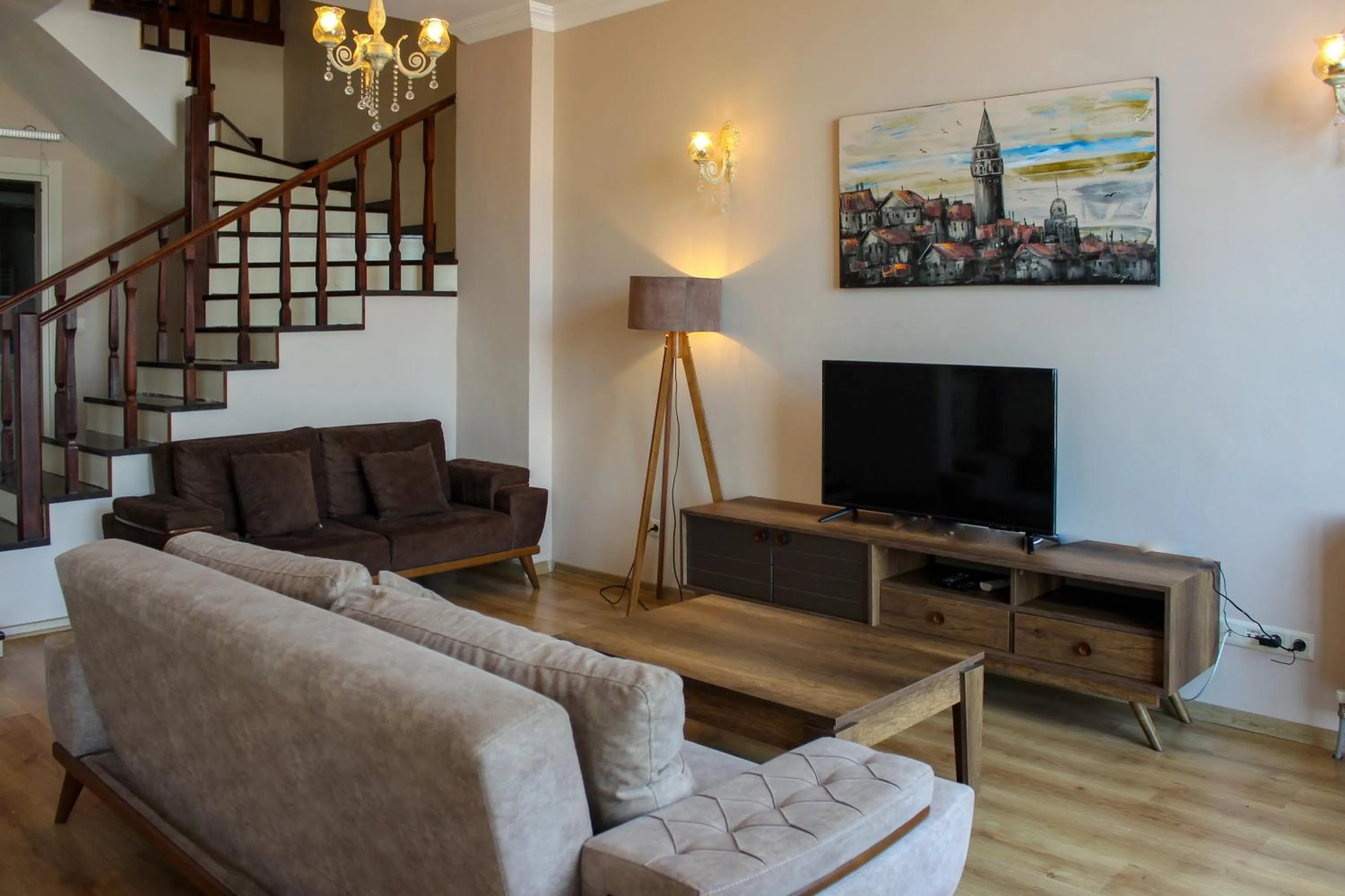 TV and multimedia in Sawsana Villalari