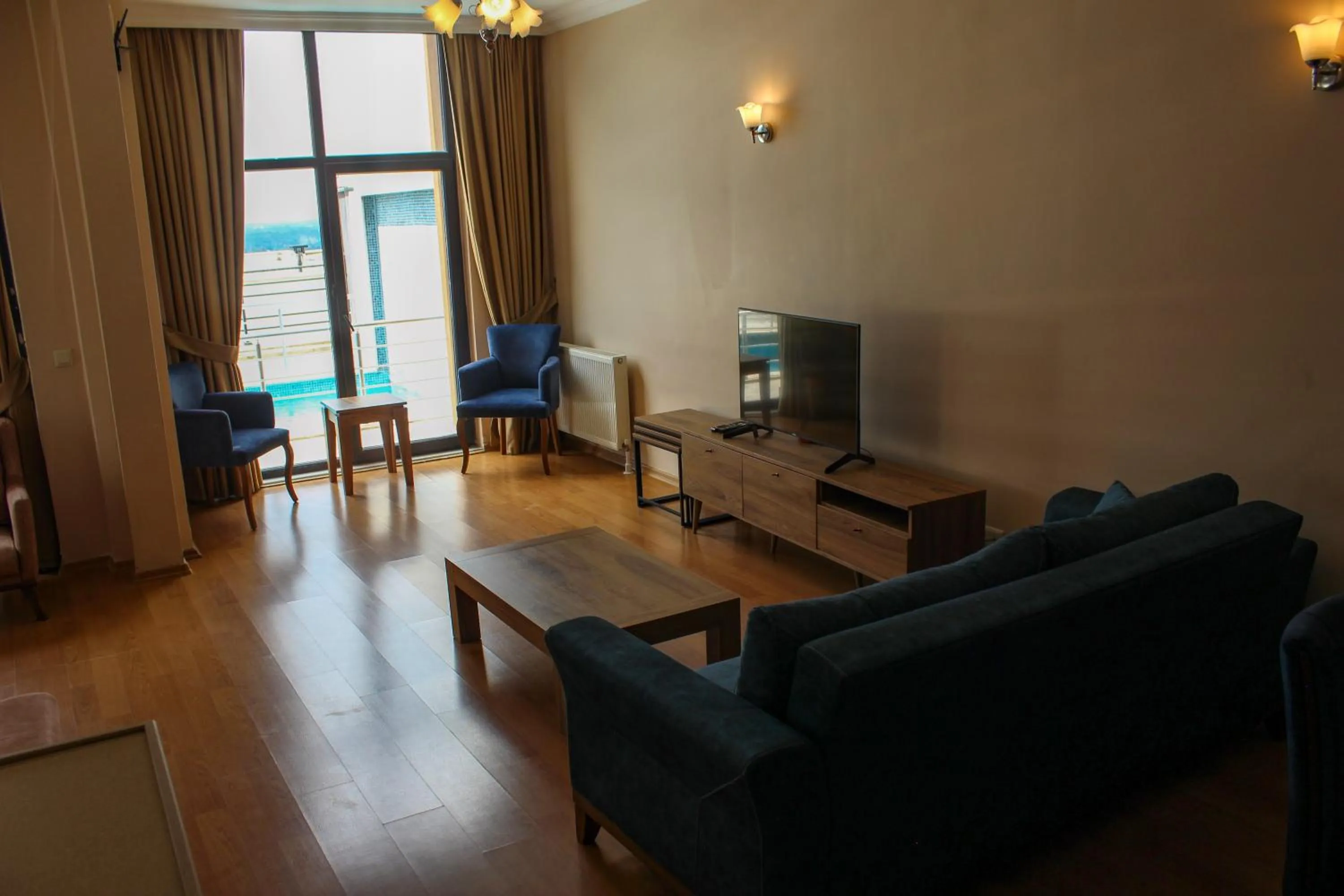 TV and multimedia in Sawsana Villalari