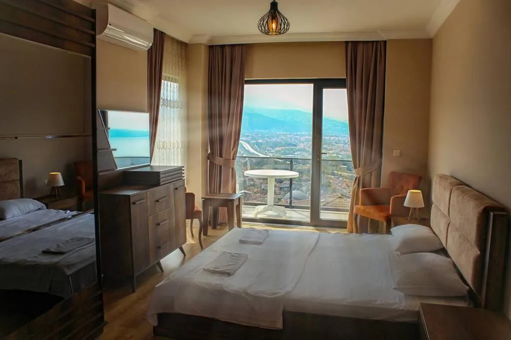 Photo of the whole room, Bed in Sawsana Villalari