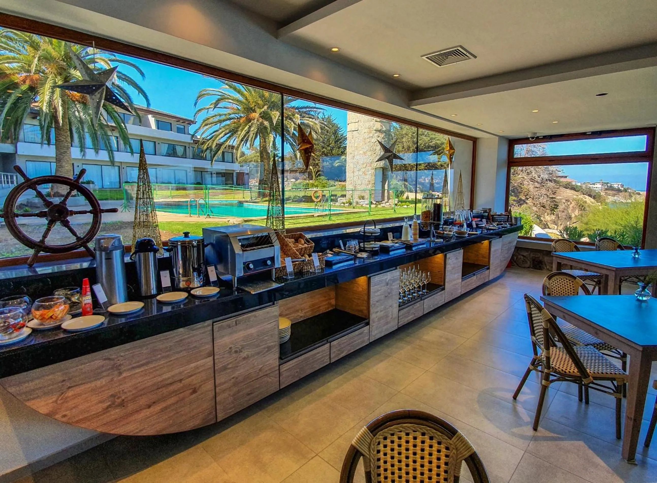 Buffet breakfast in Yachting Hotel Quintero