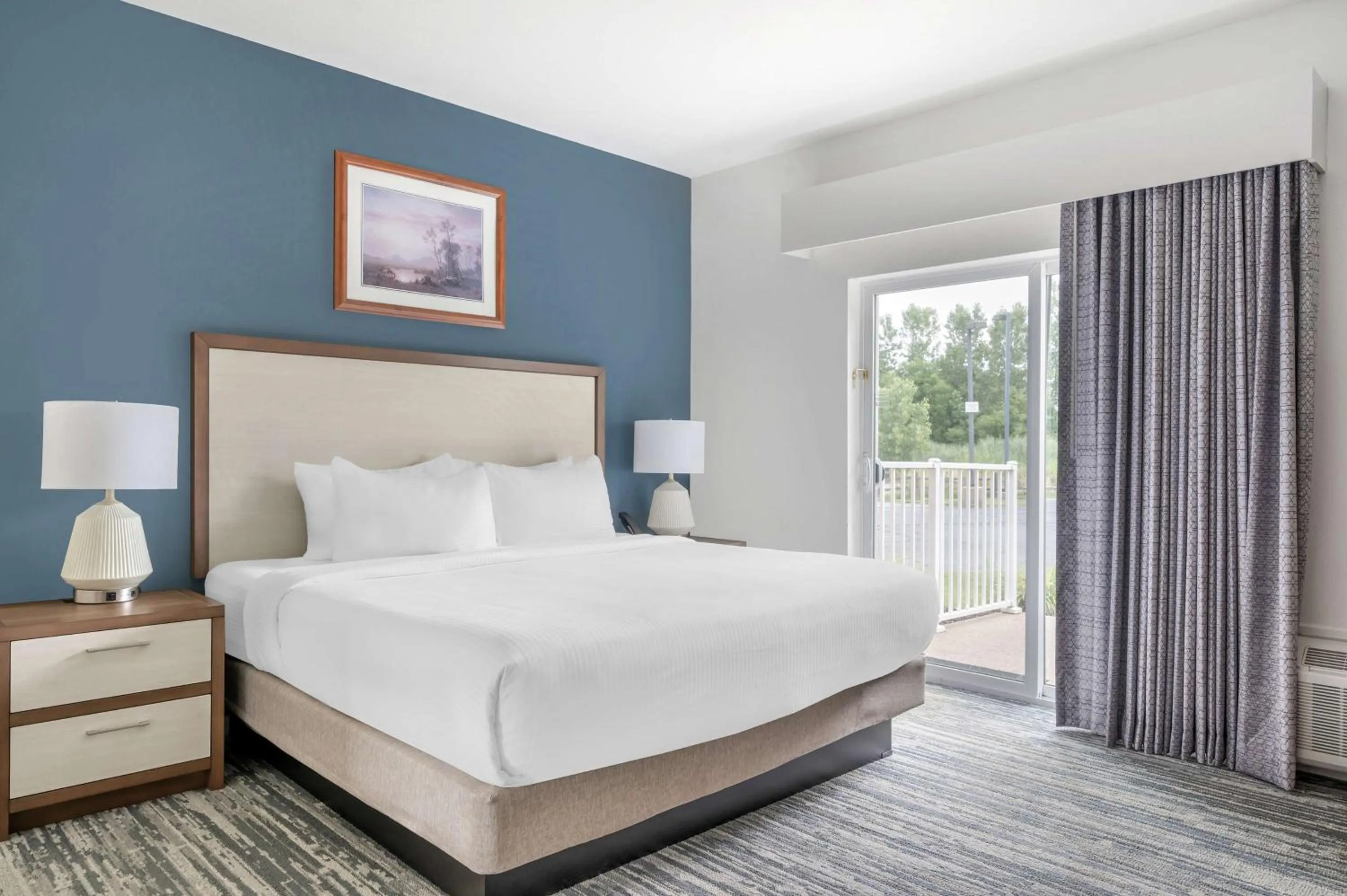 Bed in Hilton Vacation Club Varsity Club South Bend, IN