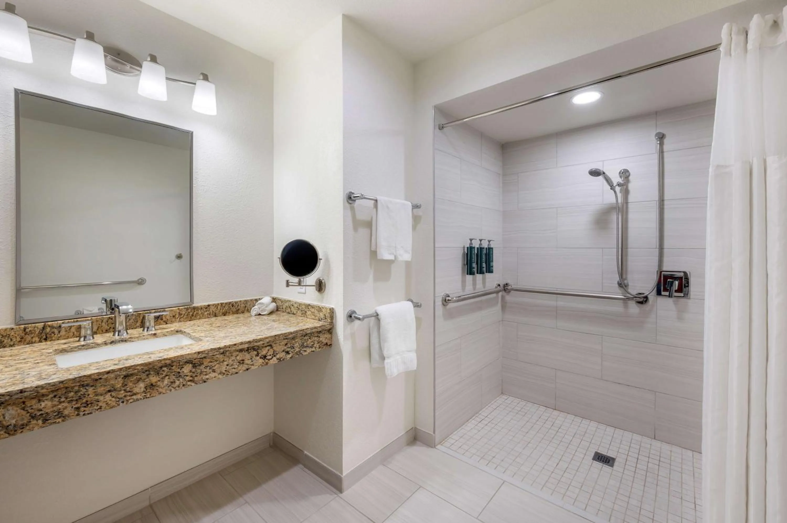 Bathroom in Hilton Vacation Club Varsity Club South Bend, IN