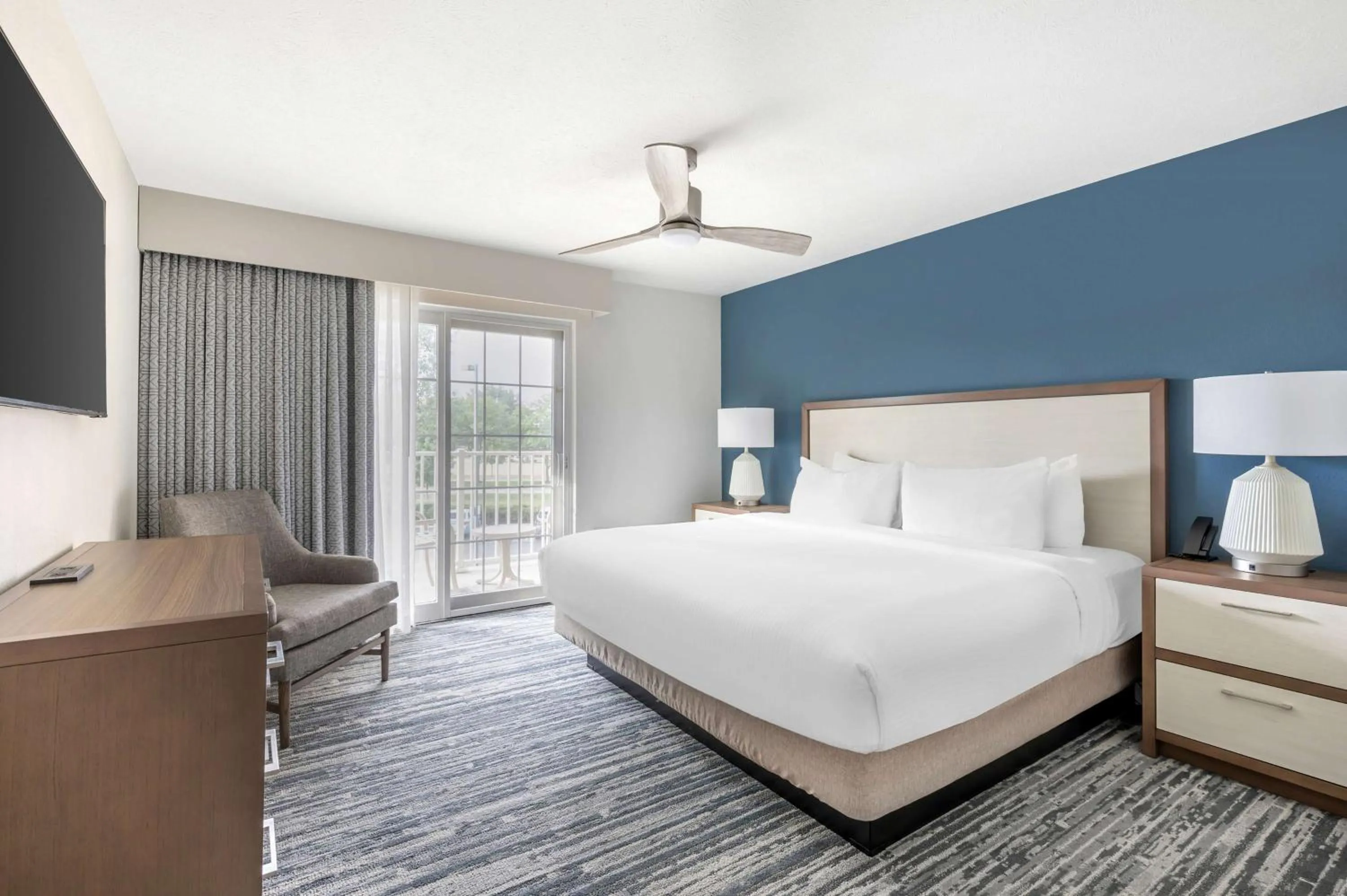 Bed in Hilton Vacation Club Varsity Club South Bend, IN