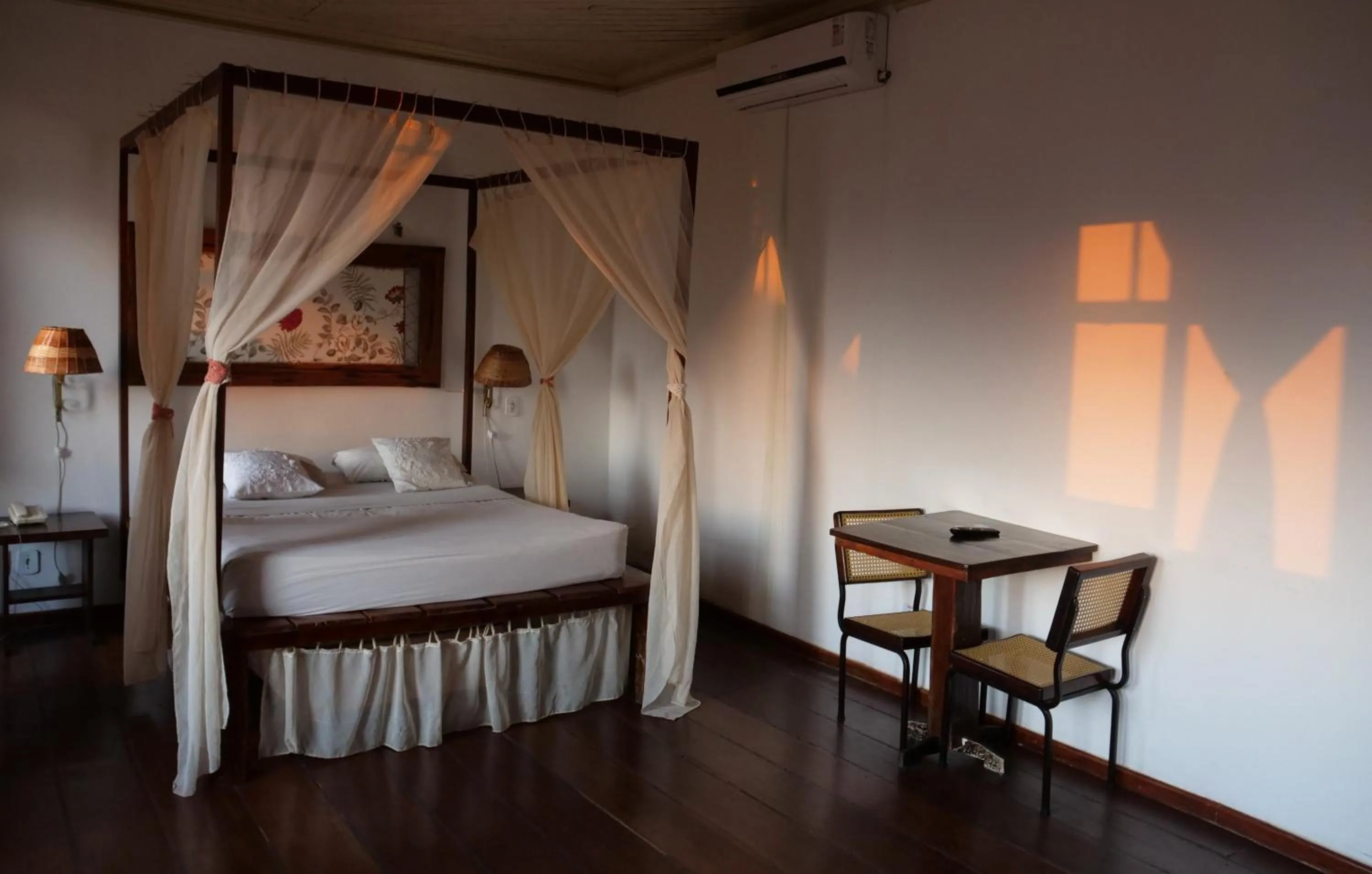 Photo of the whole room, Bed in Pousada Portas da Amazônia