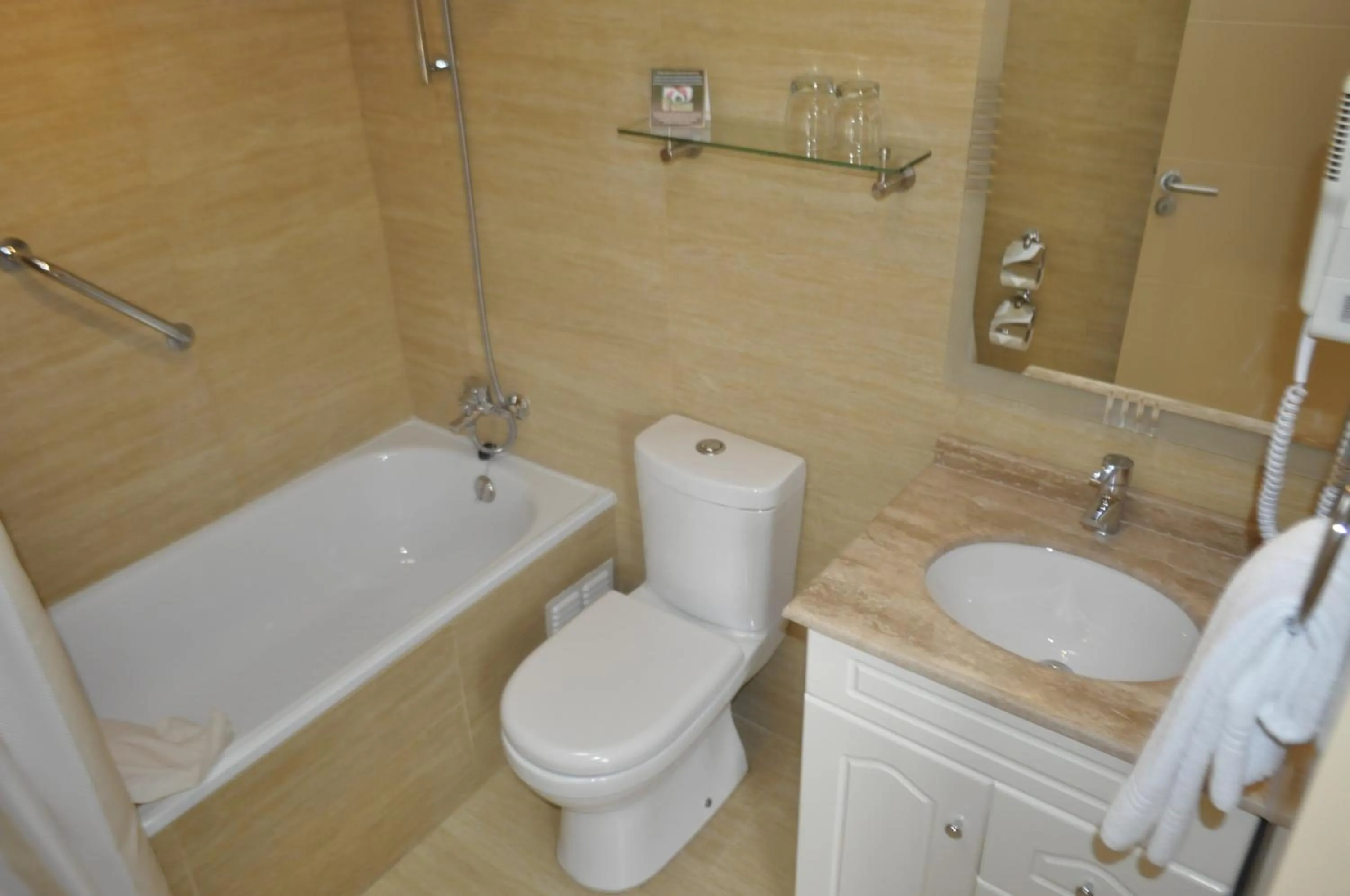 Bathroom in Hotel Serena Suite