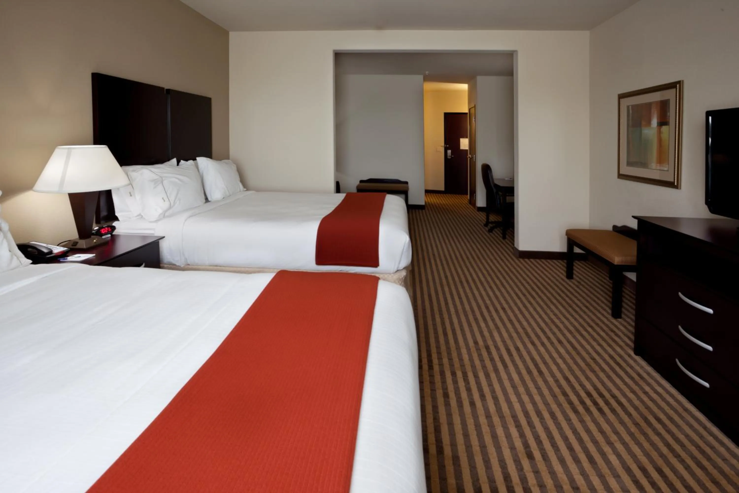 Photo of the whole room, Bed in Holiday Inn Express Marble Falls by IHG