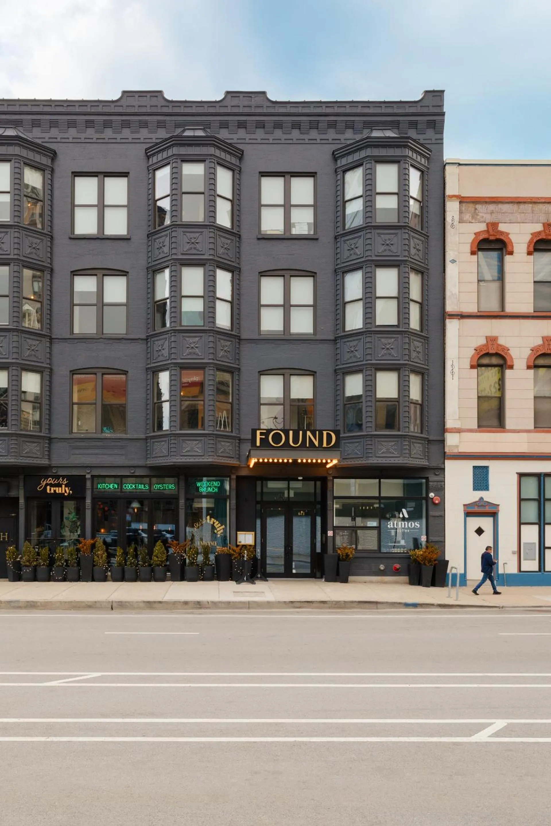 Property building in FOUND Hotel Chicago River North