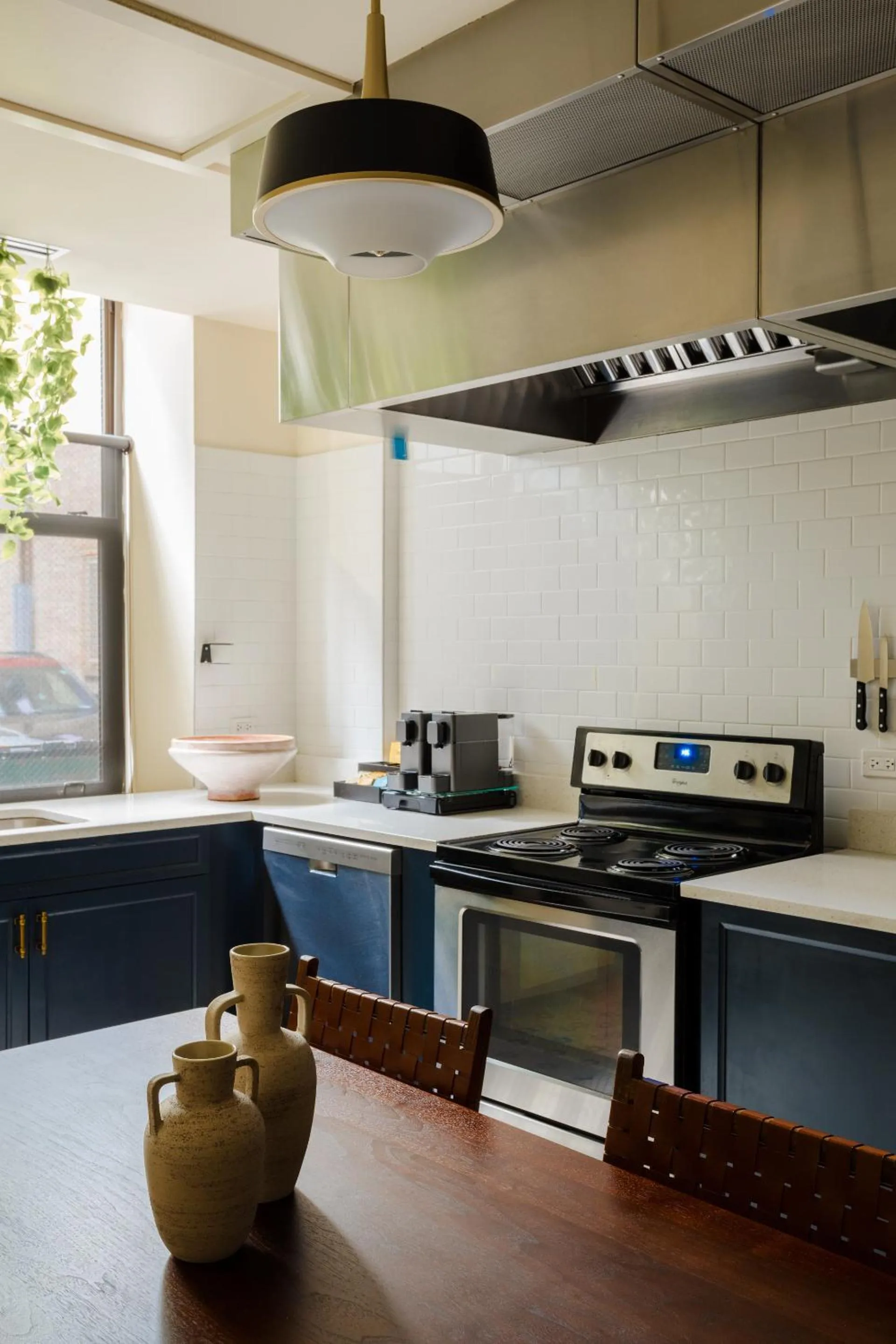 Kitchen or kitchenette in FOUND Hotel Chicago River North