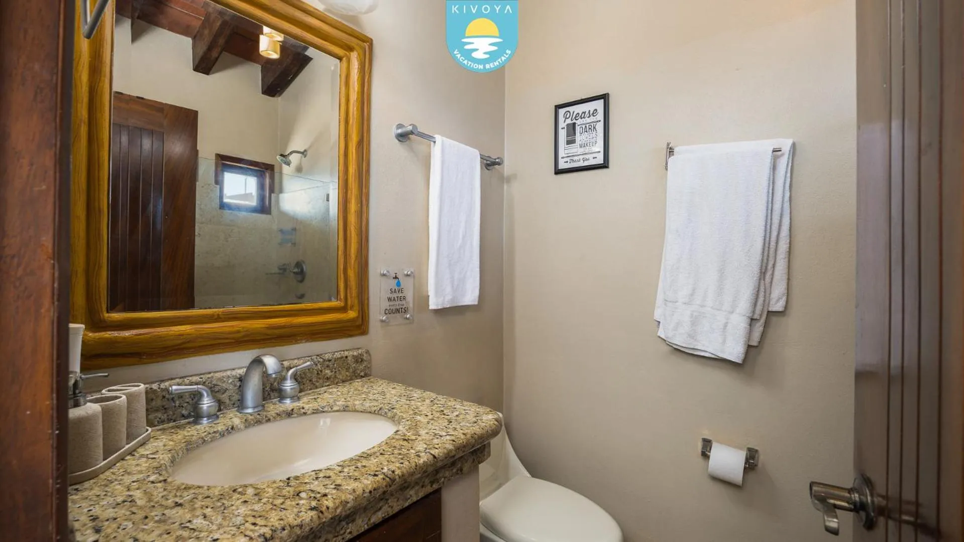 Bathroom in Casa Bahía Linda by Kivoya