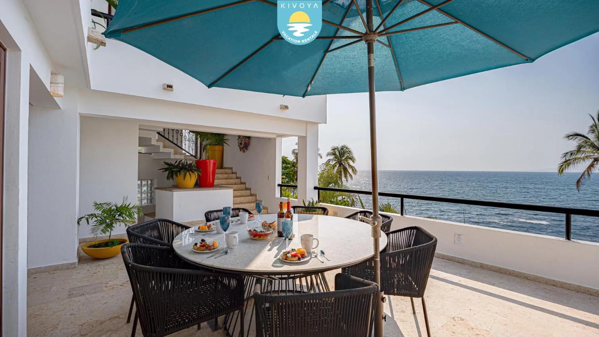 Balcony/Terrace in Casa Bahía Linda by Kivoya