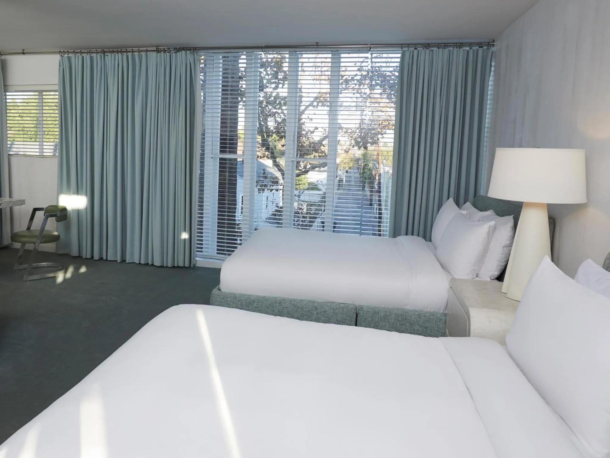 Bed in Avalon Hotel Beverly Hills, a Member of Design Hotels