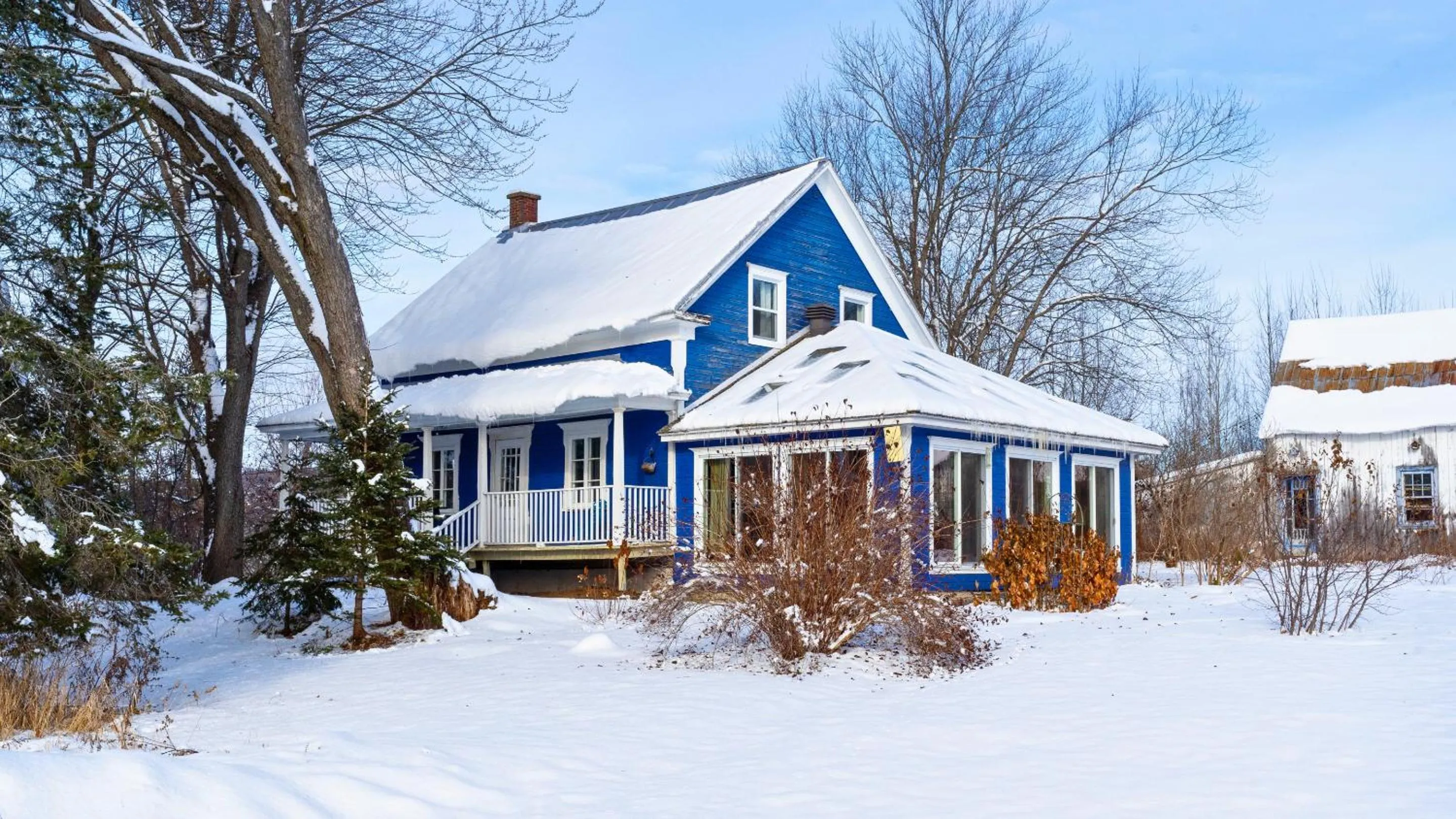 Property building in Le Baluchon Éco-villégiature