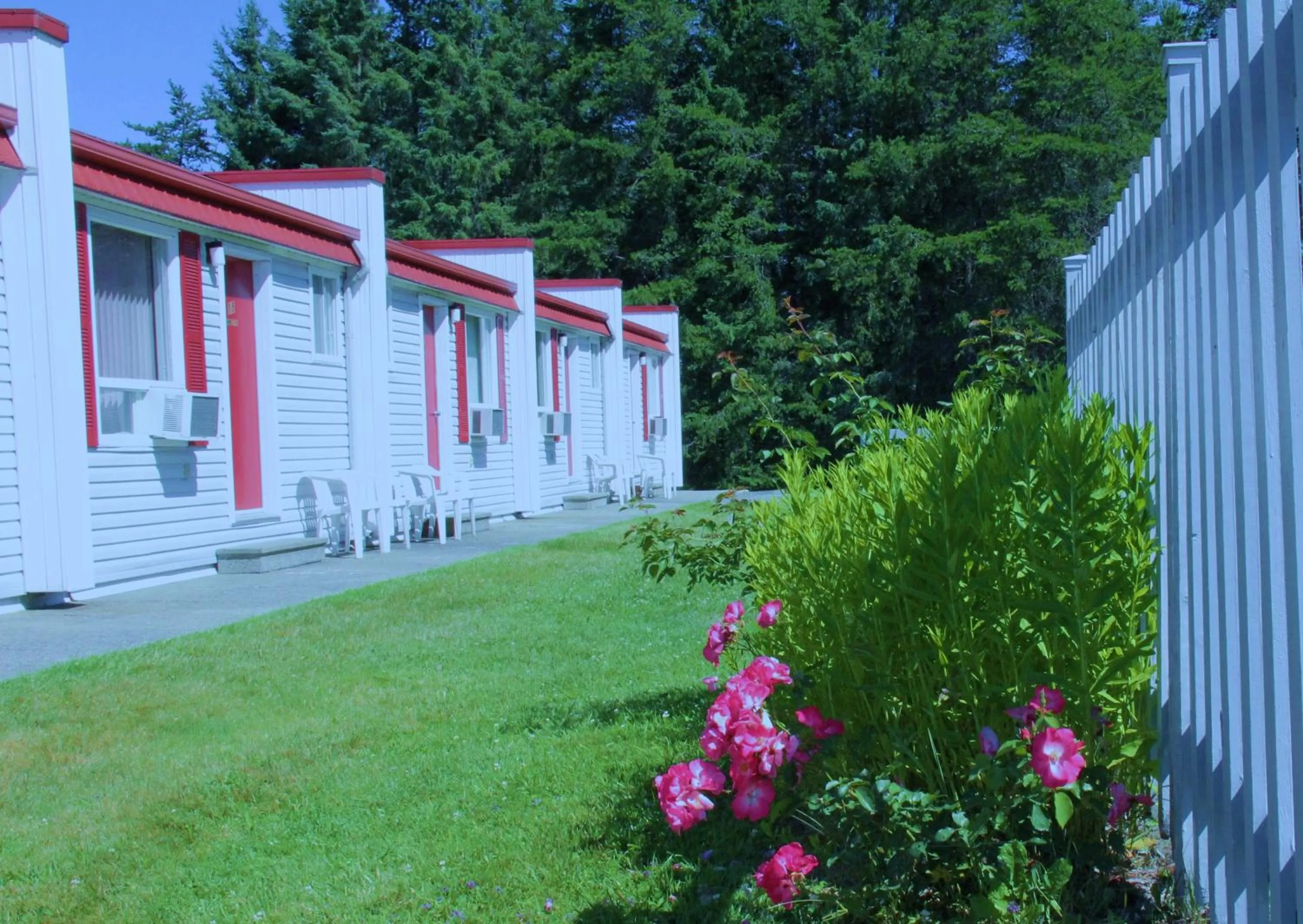 Facade/entrance in Motel de la Pente Douce