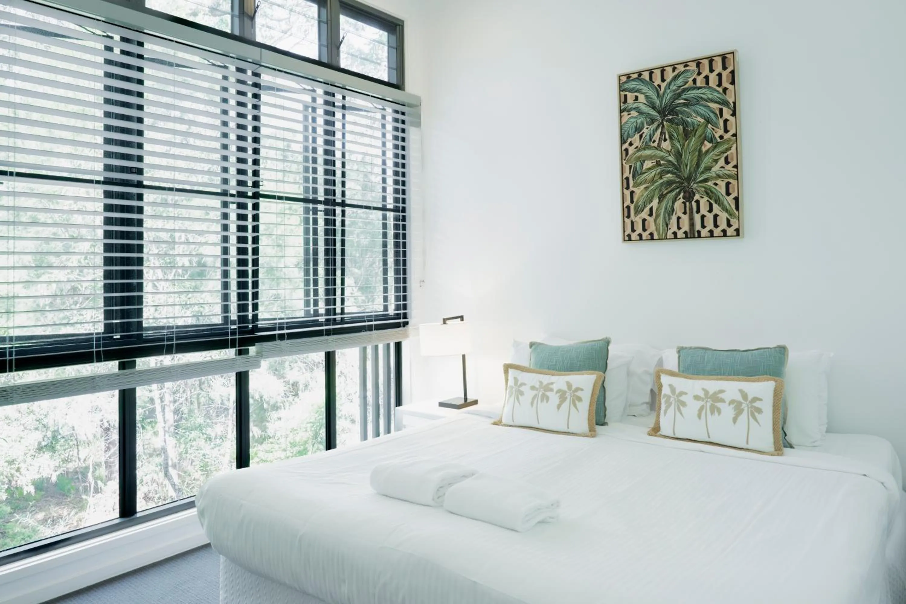 Bed in Beach Road Holiday Homes