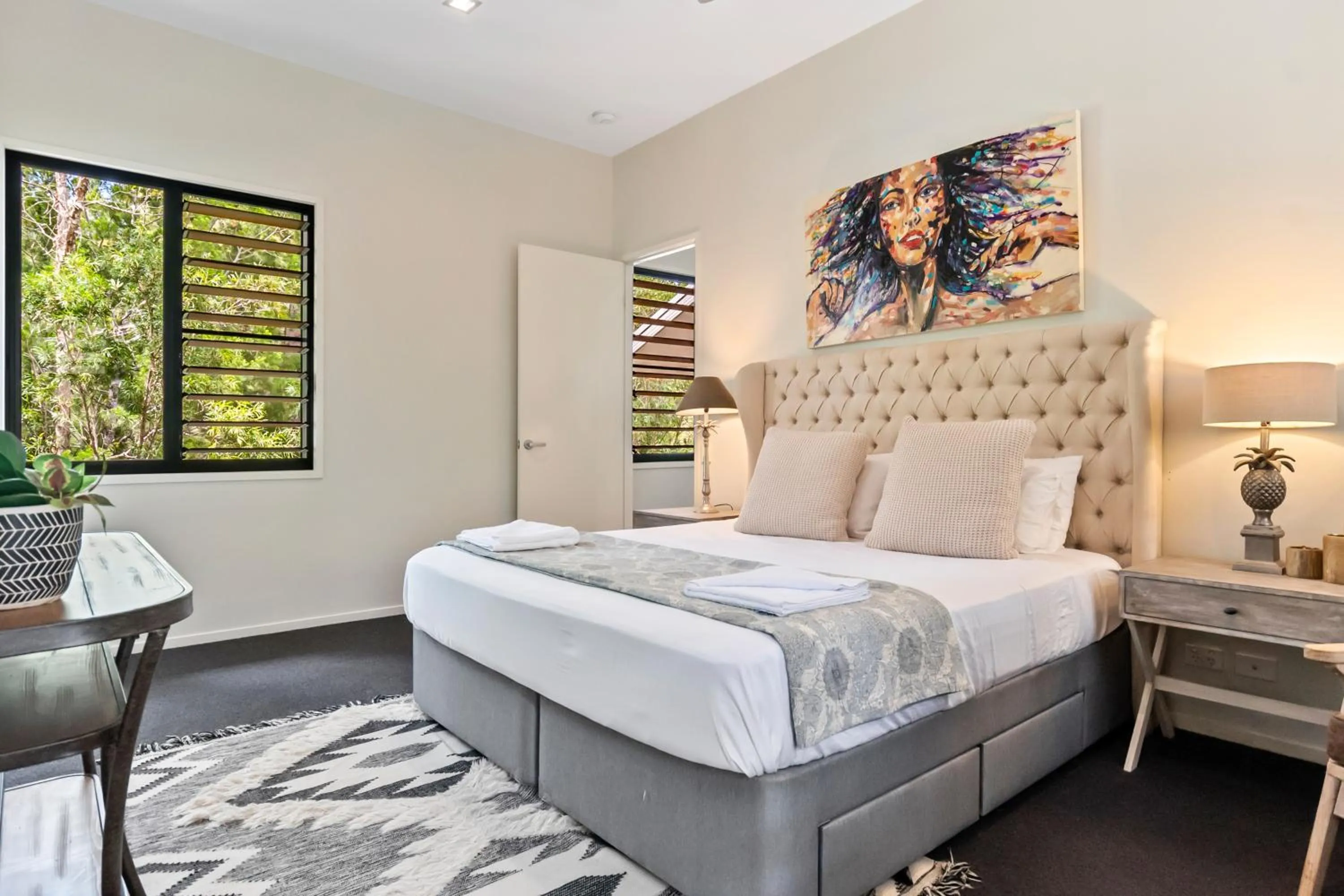 Bed in Beach Road Holiday Homes