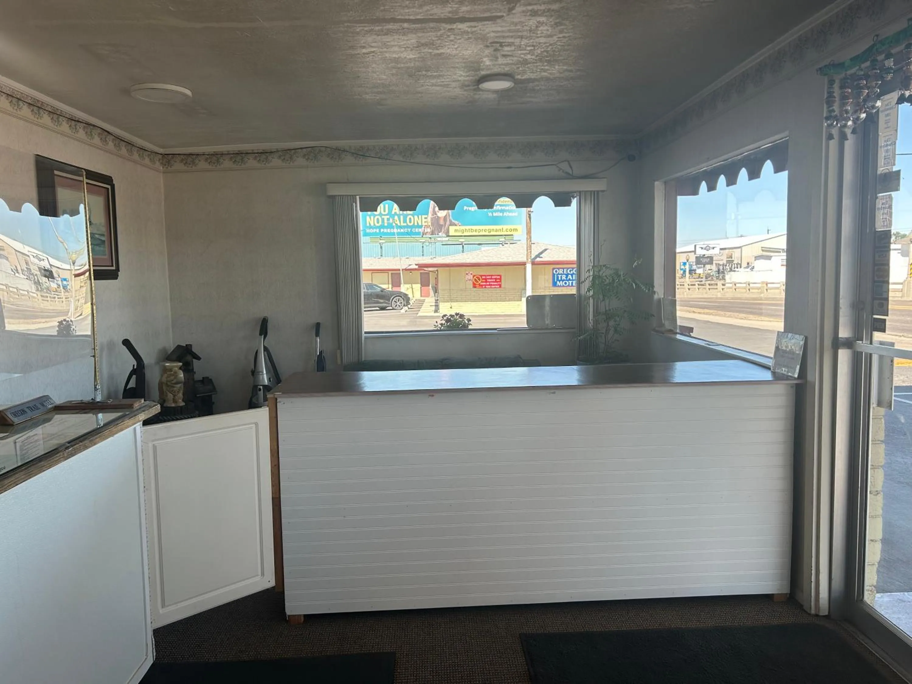 Lobby or reception in Oregon Trail Motel By Townhouse Ontario OR