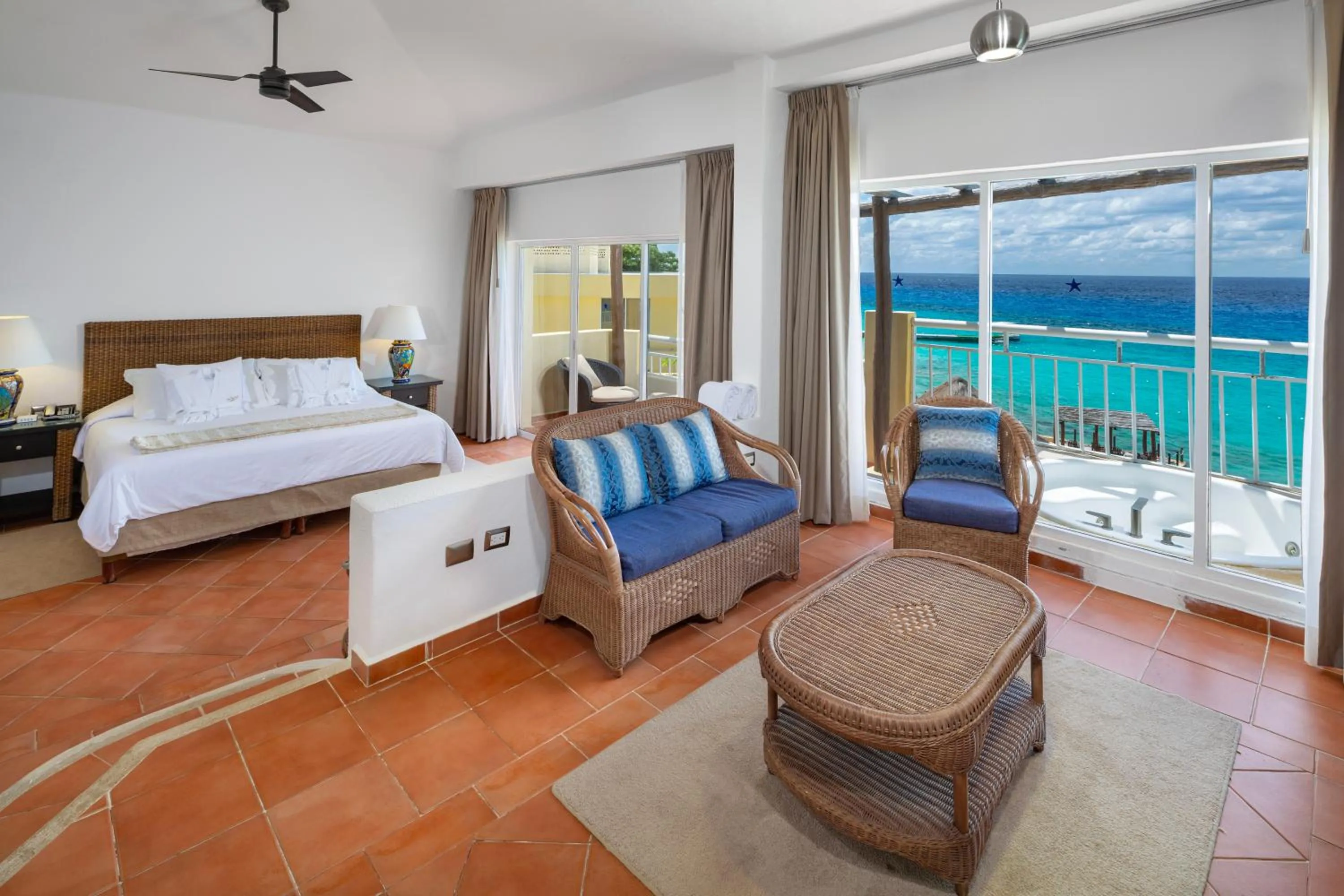 Bed in Playa Azul Cozumel