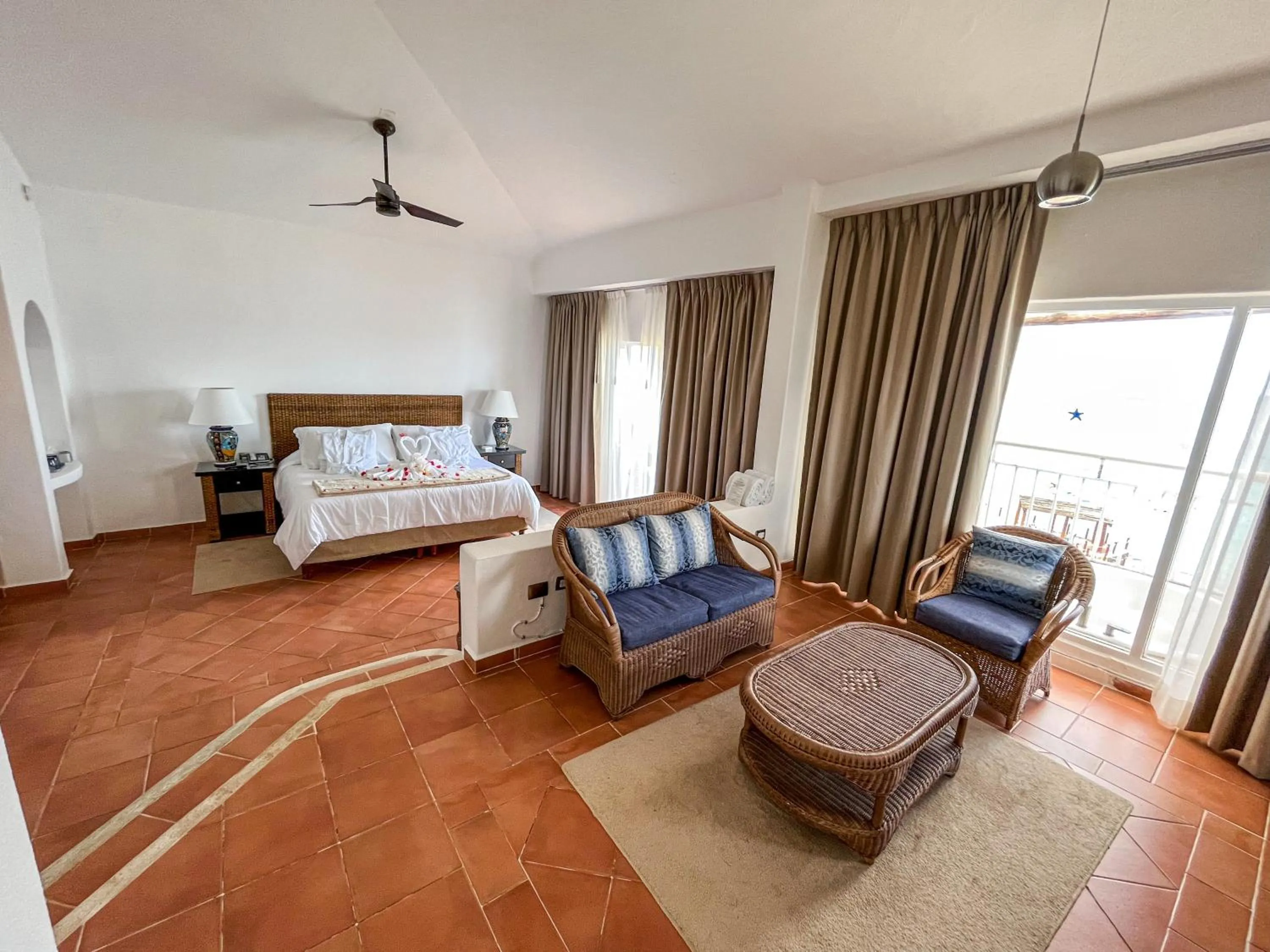 Photo of the whole room in Playa Azul Cozumel