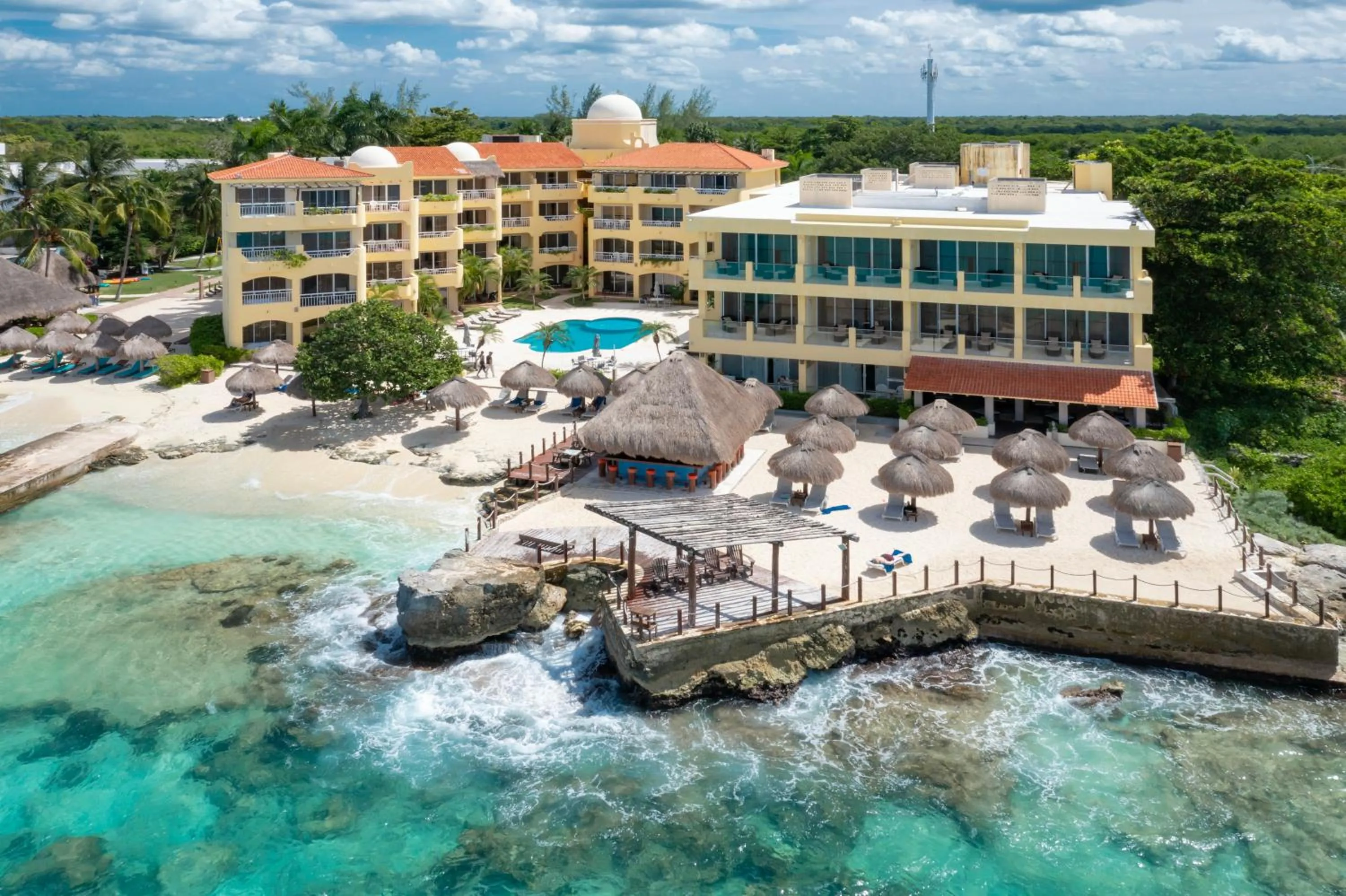 Property building in Playa Azul Cozumel