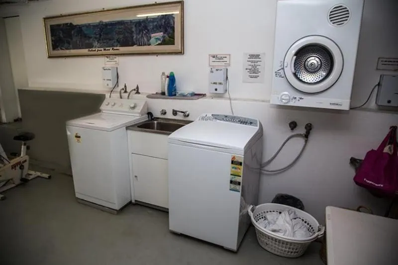 washing machine in Motel Miramar