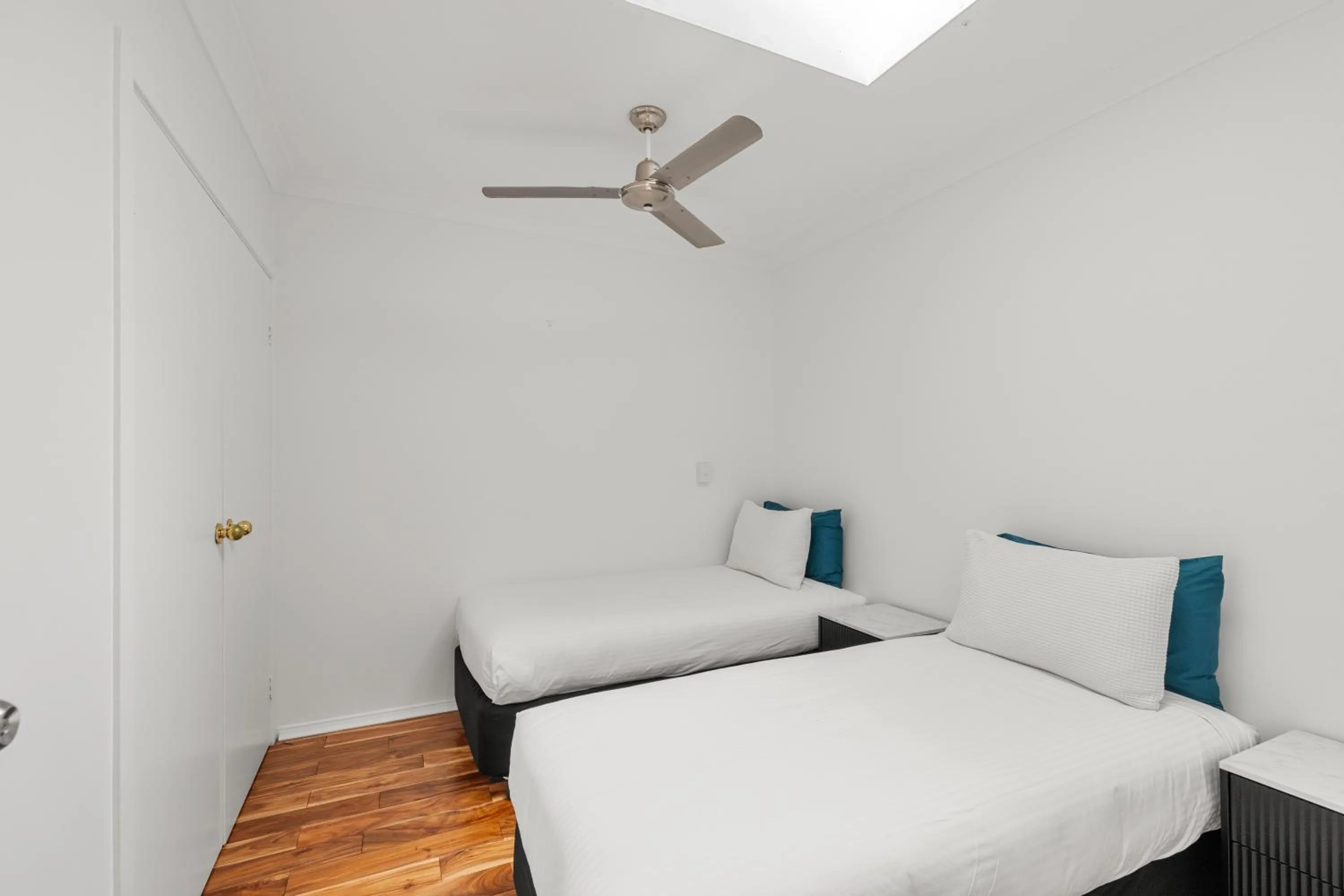 Bedroom, Bed in Motel Miramar