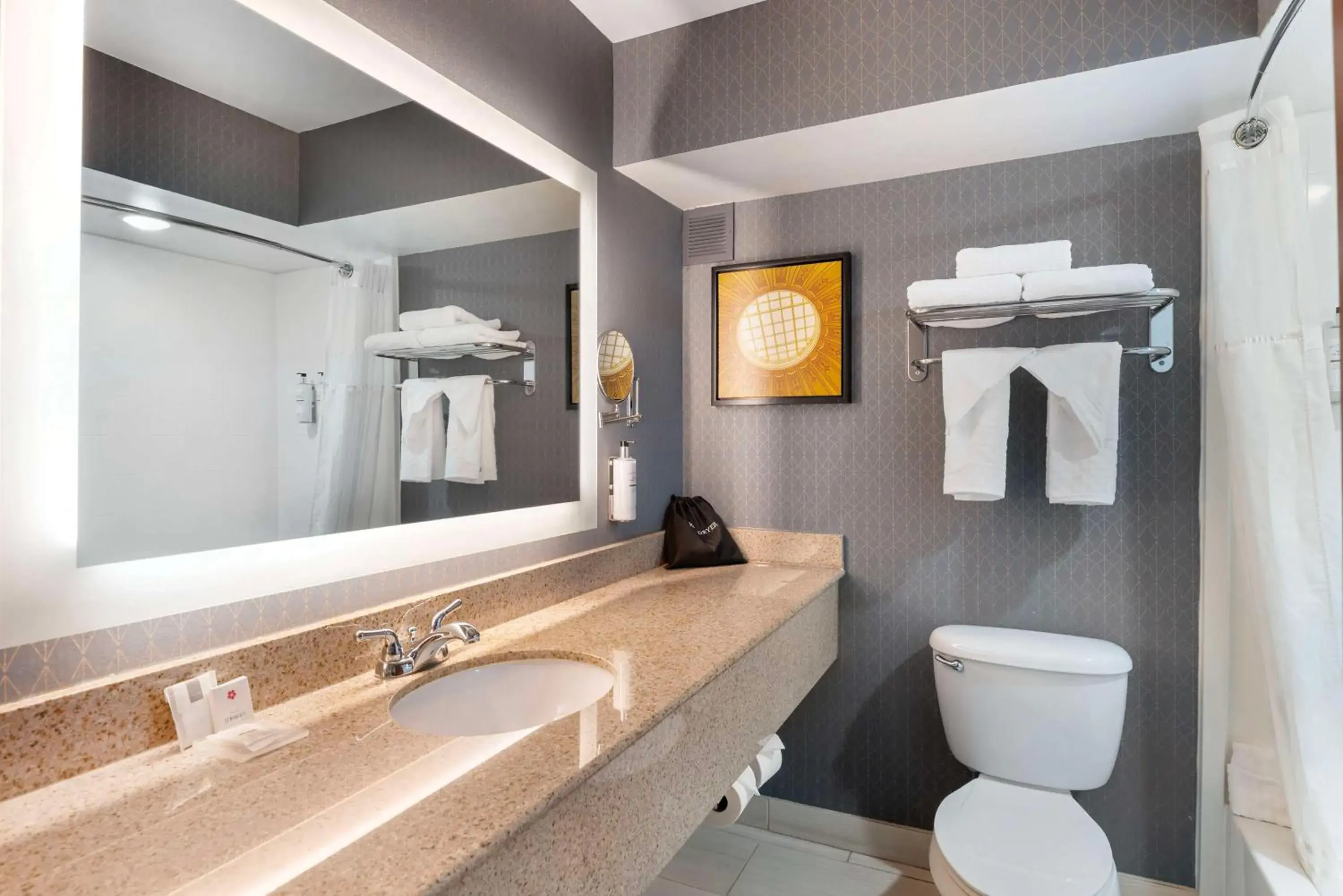 King Room in Best Western Premier Richmond City Gateway King Room in Best Western Premier Richmond City Gateway