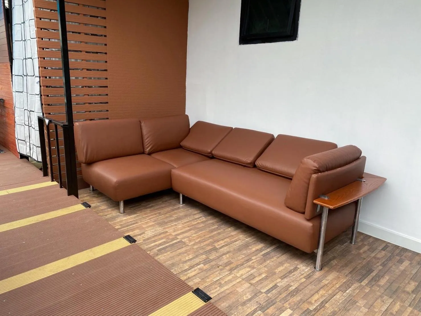 V20 Boutique Jacuzzi Hotel