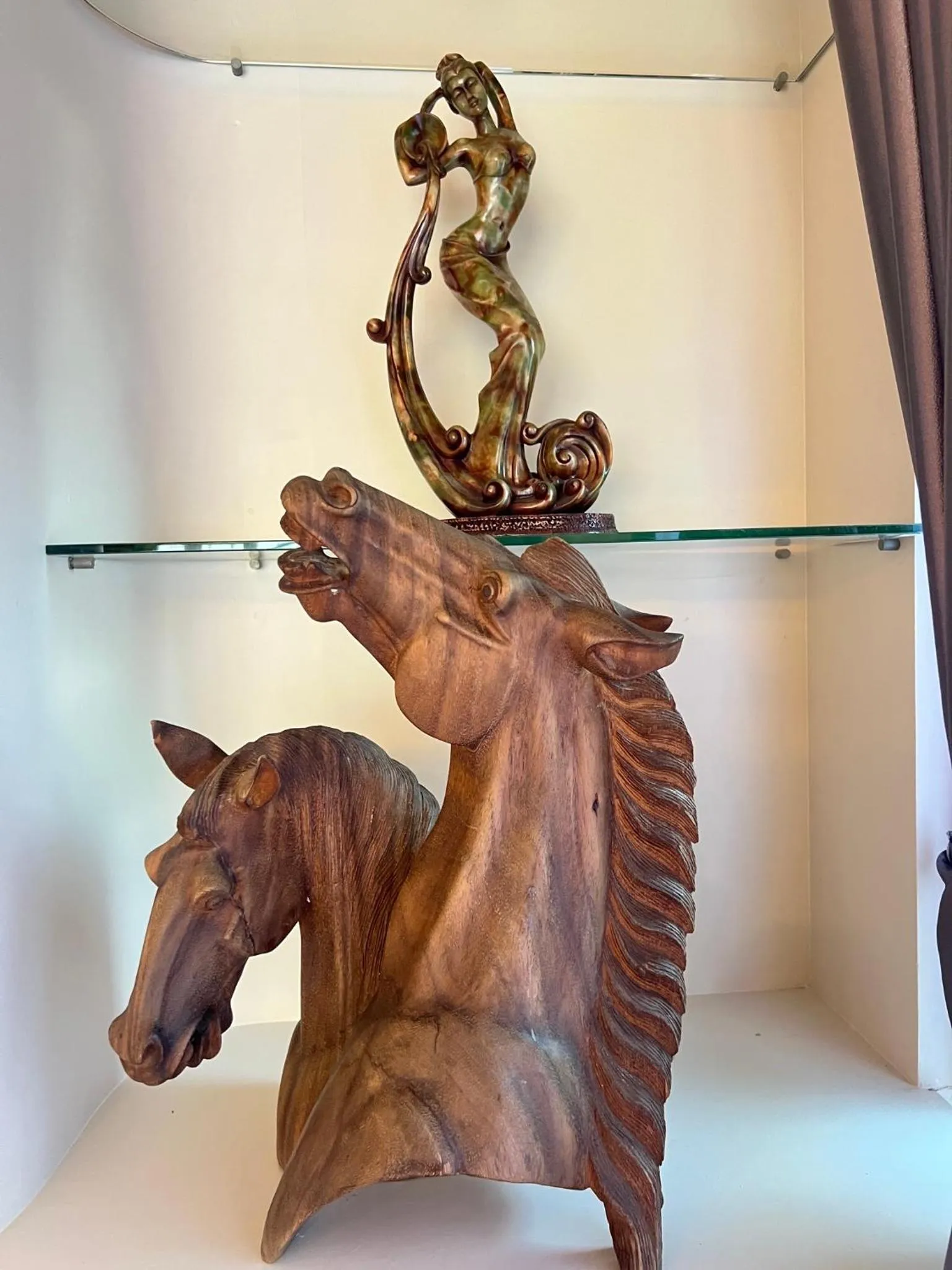 Decorative detail in V20 Boutique Jacuzzi Hotel