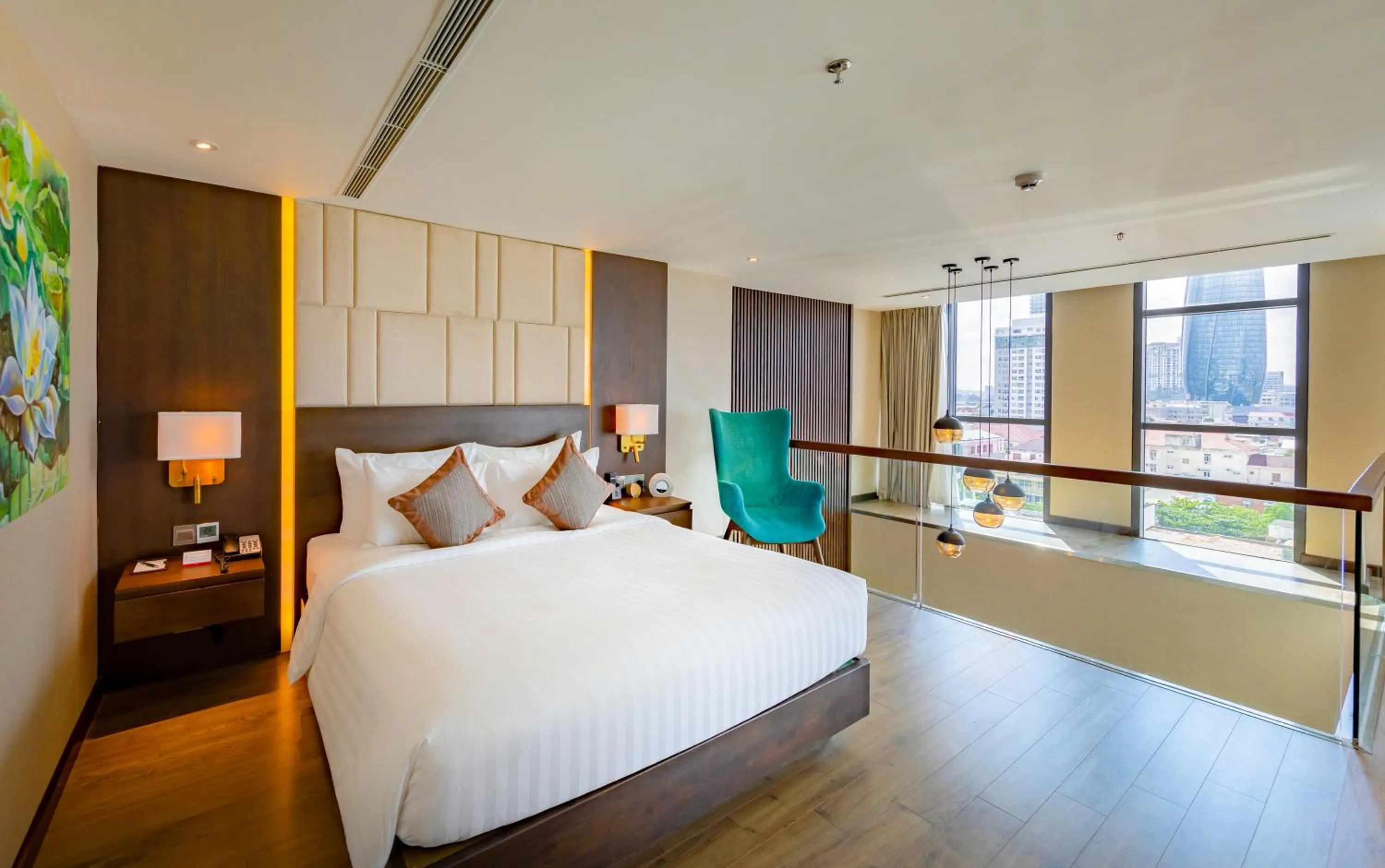 Bed in New Orient Hotel Da Nang