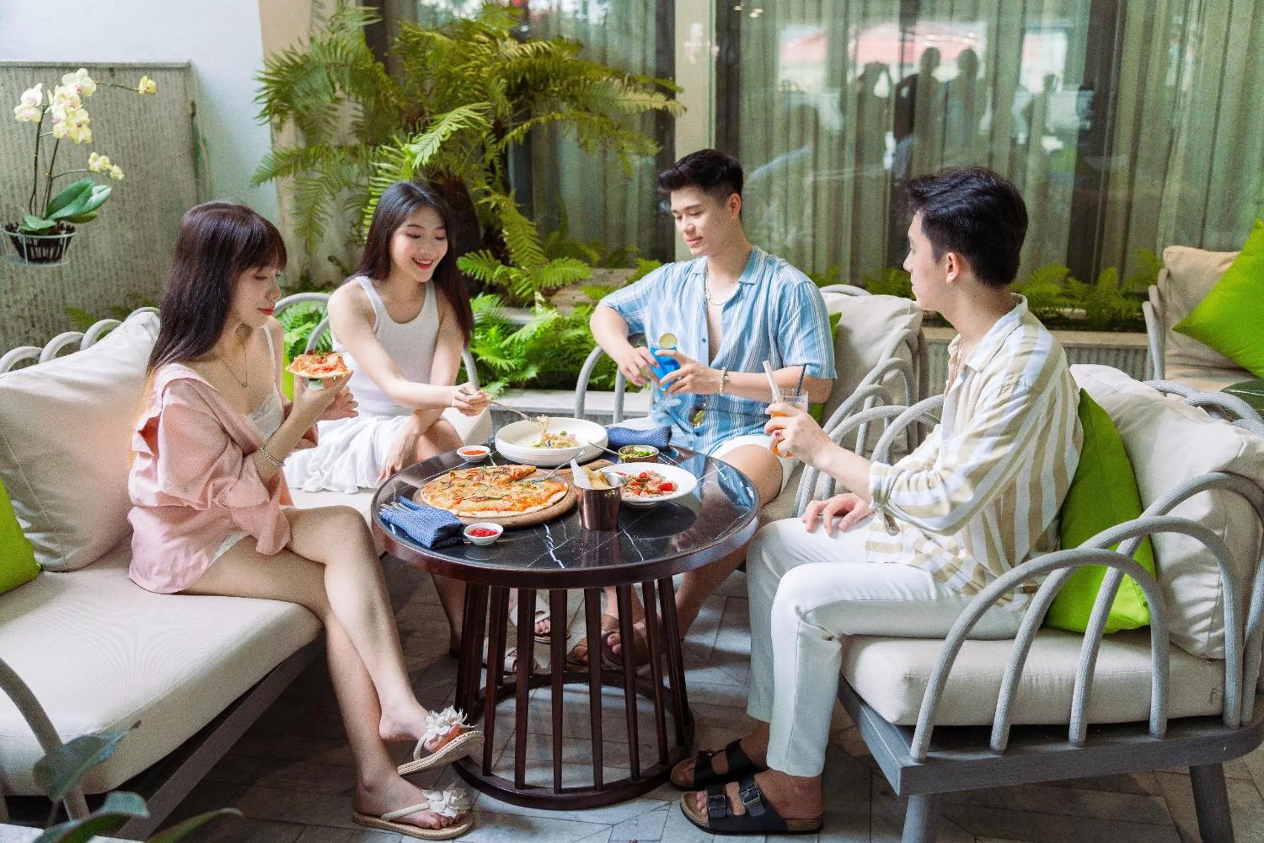 Seating area in New Orient Hotel Da Nang