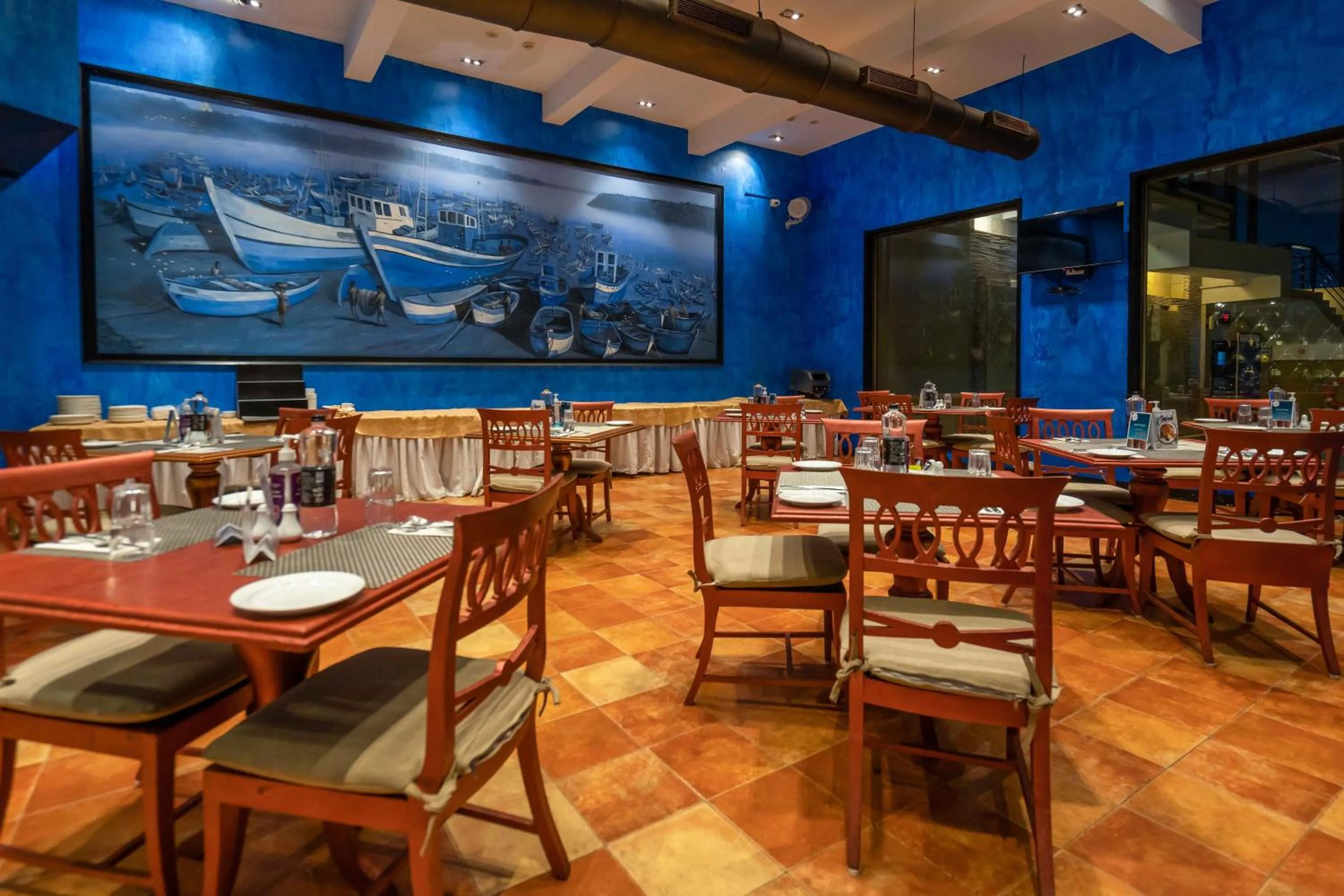 Restaurant/places to eat in The Crown Goa