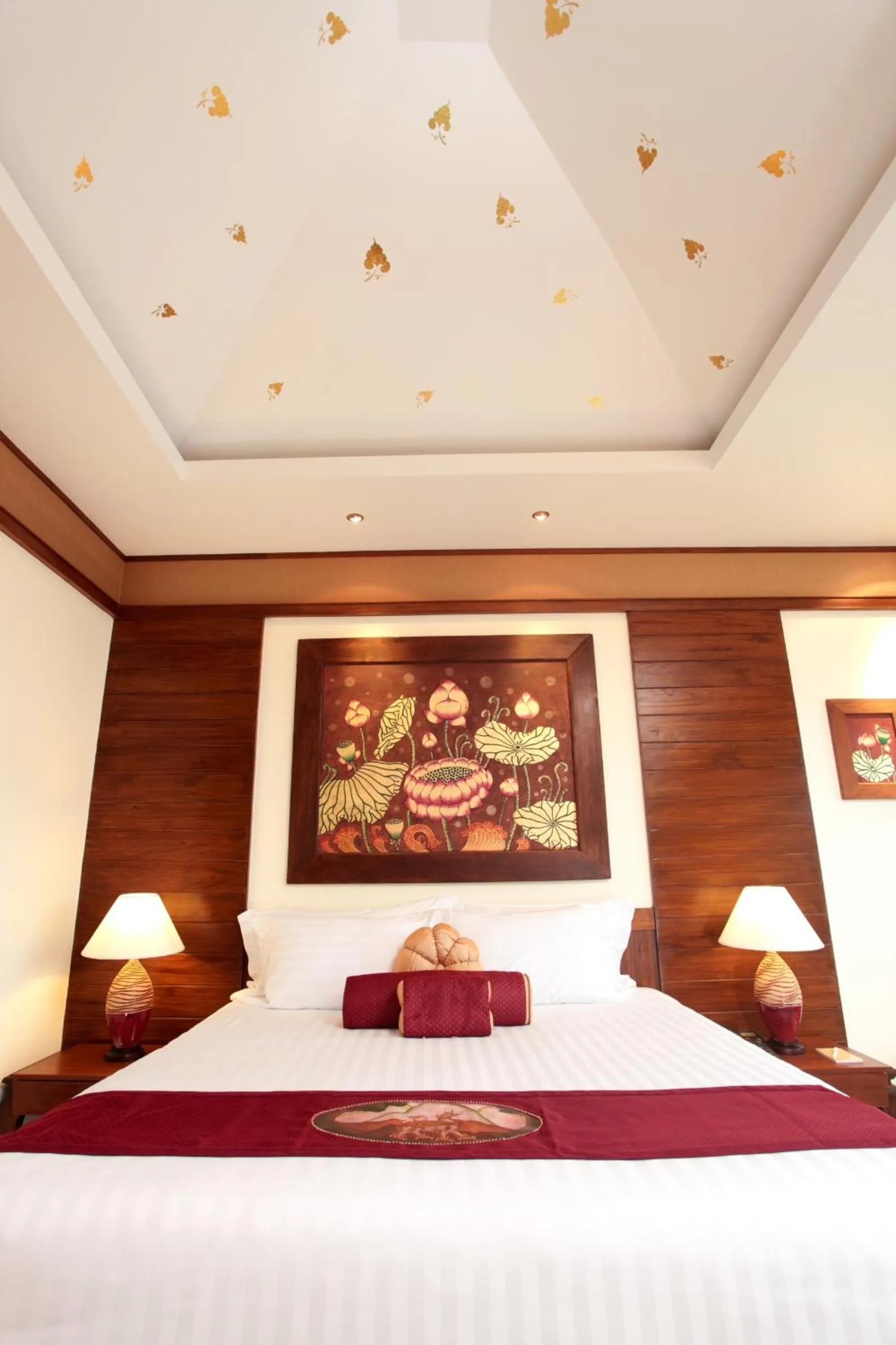 Bed in Kodchasri Thani Hotel Chiangmai