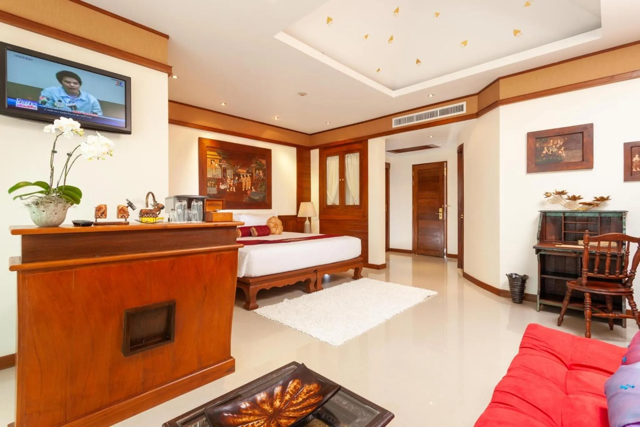 Bed in Kodchasri Thani Hotel Chiangmai