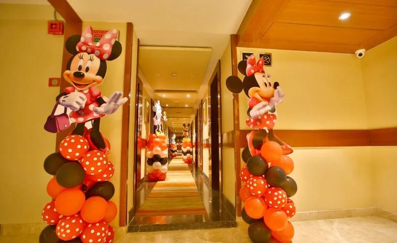 Food and drinks in Regenta Central the Crystal Kanpur,