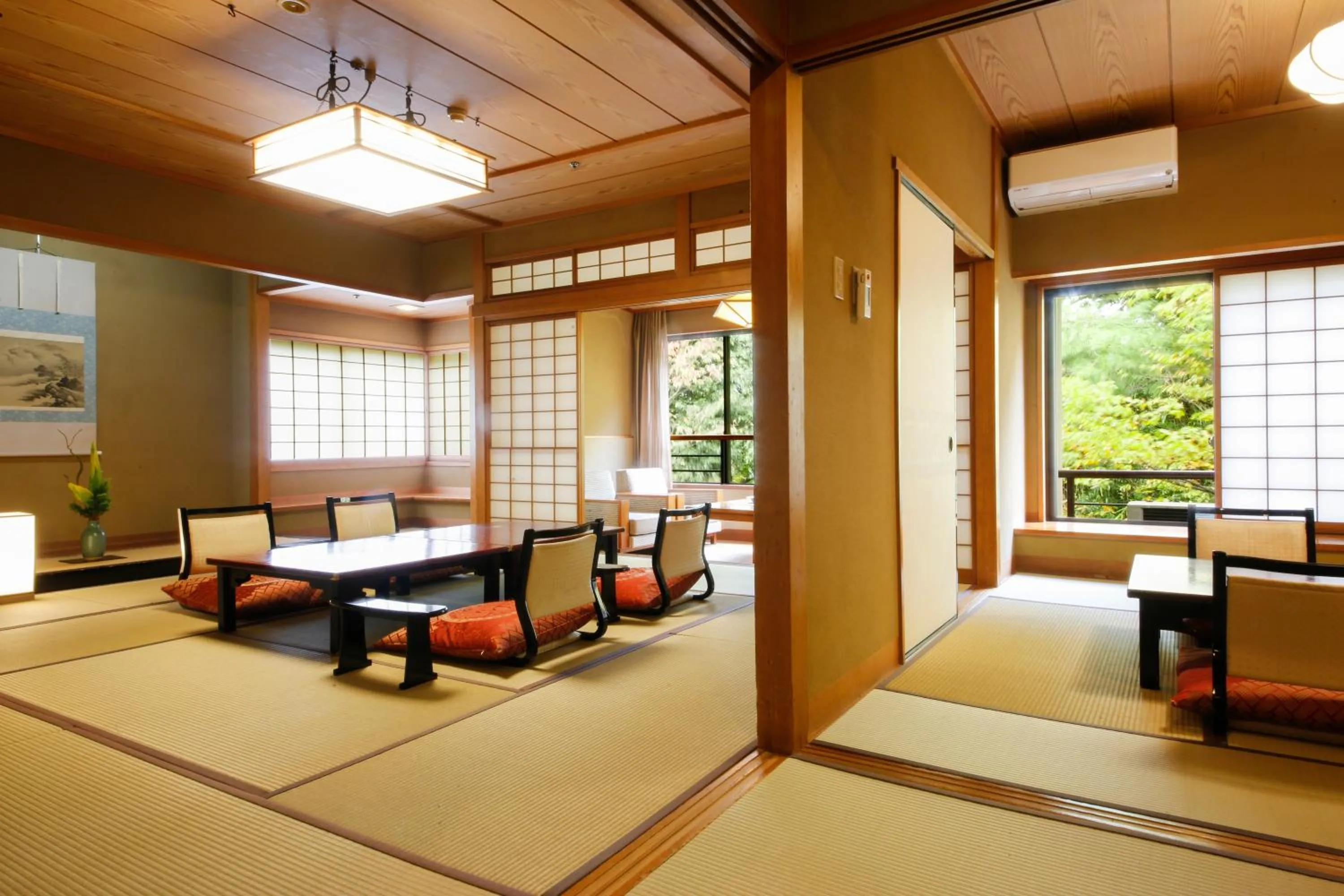 Living room in Yoshidaya Sannoukaku
