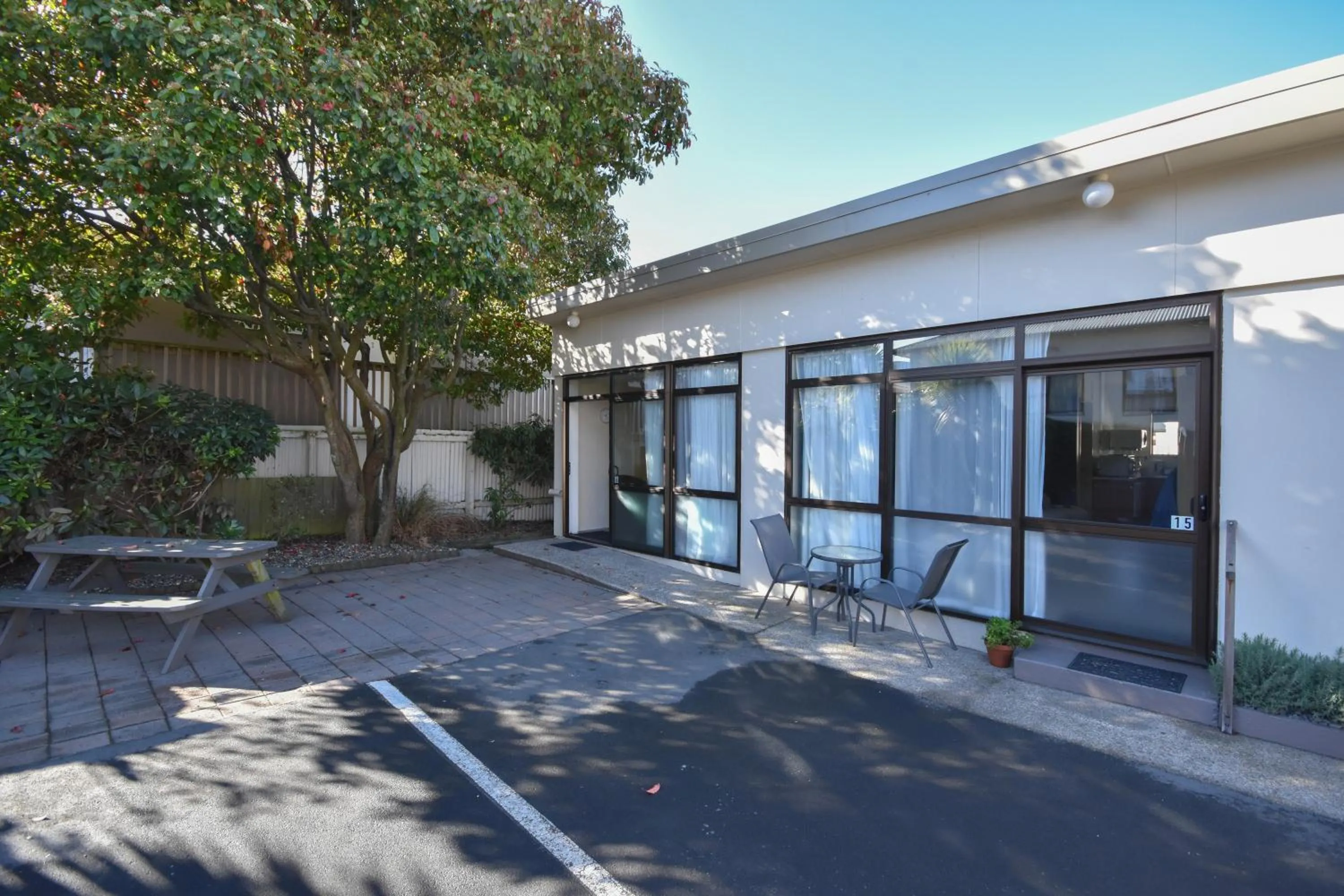 Property building in Garden Motel